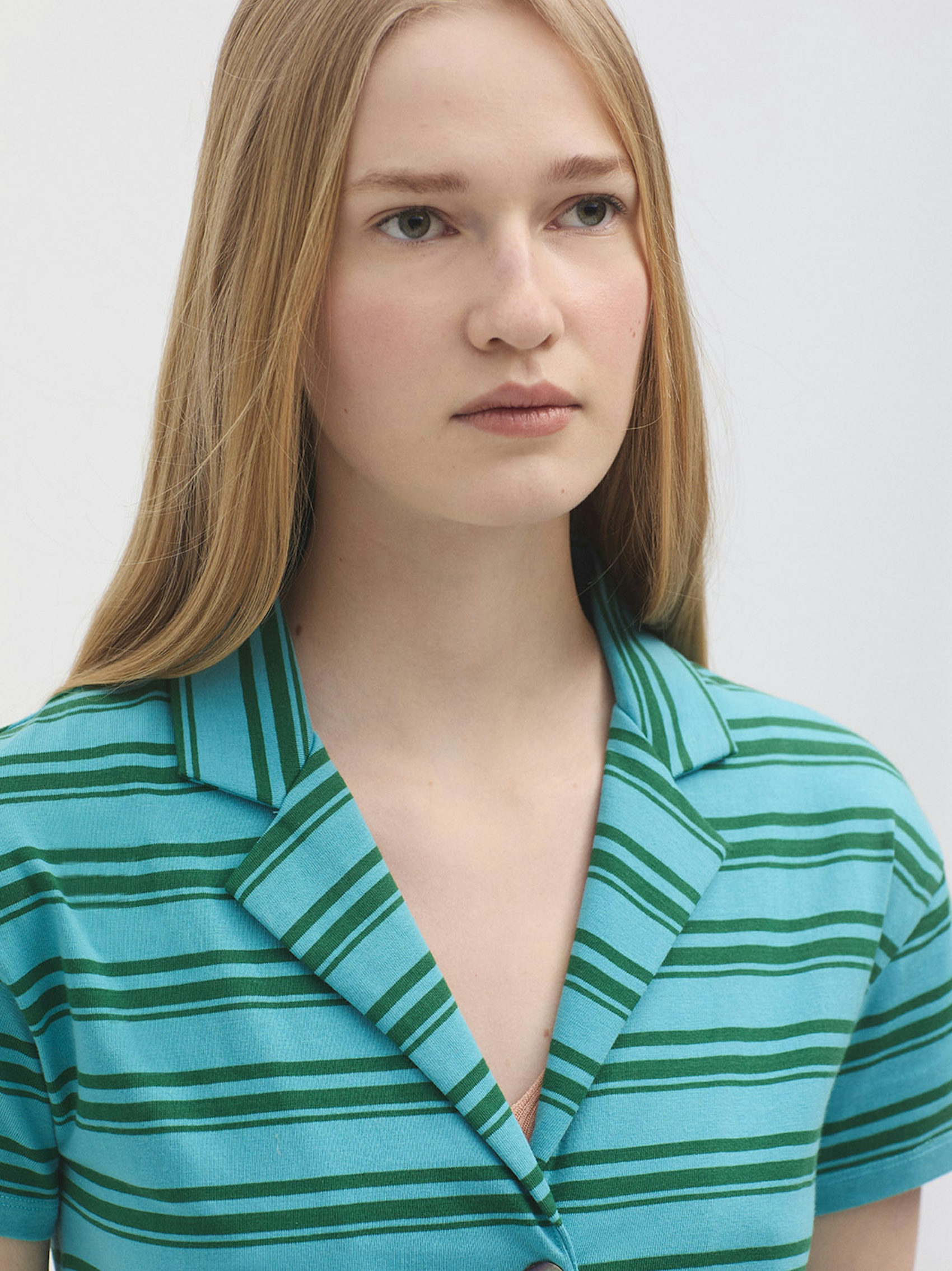Striped short sleeve jacket