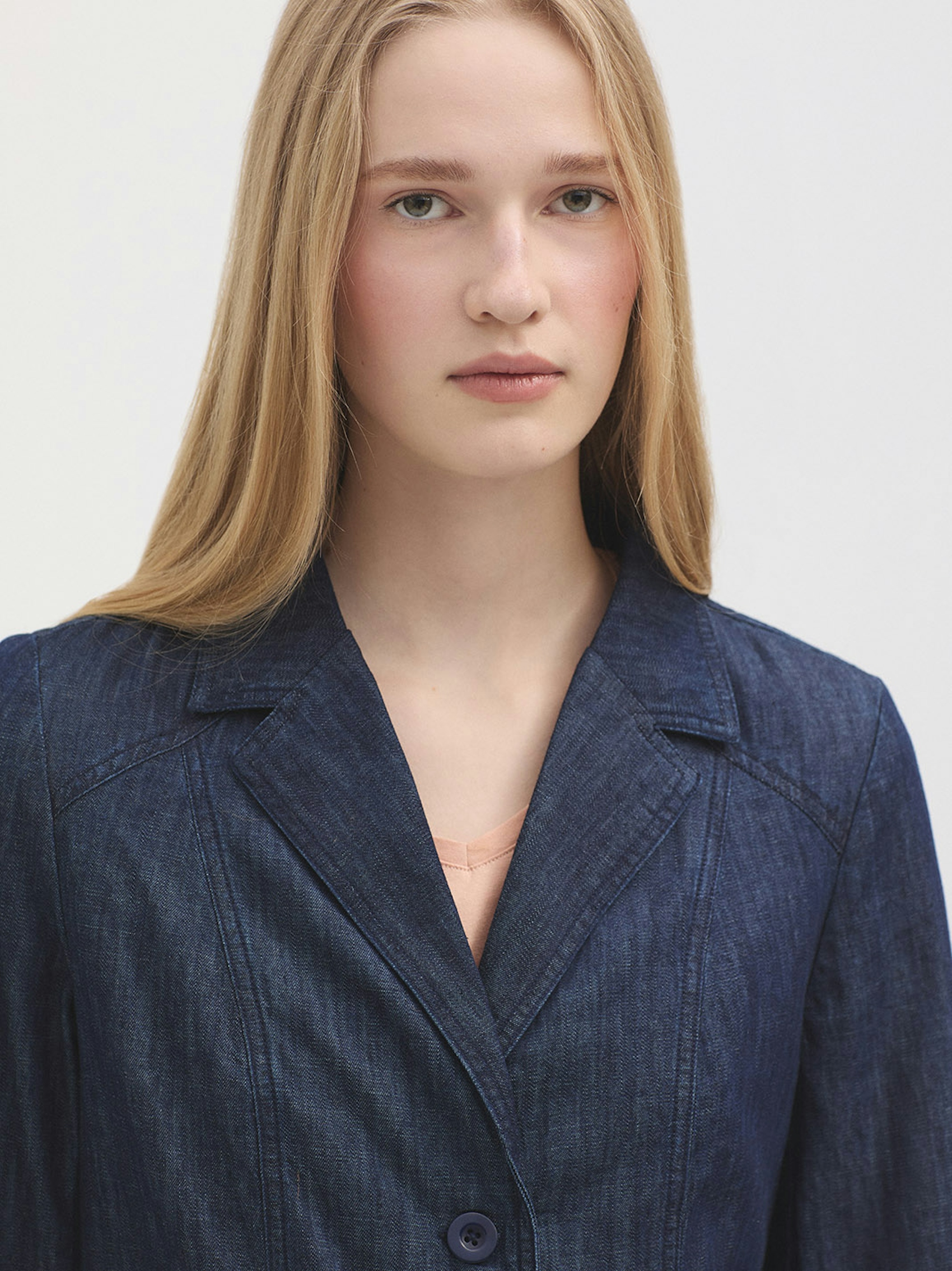 Lapel denim jacket