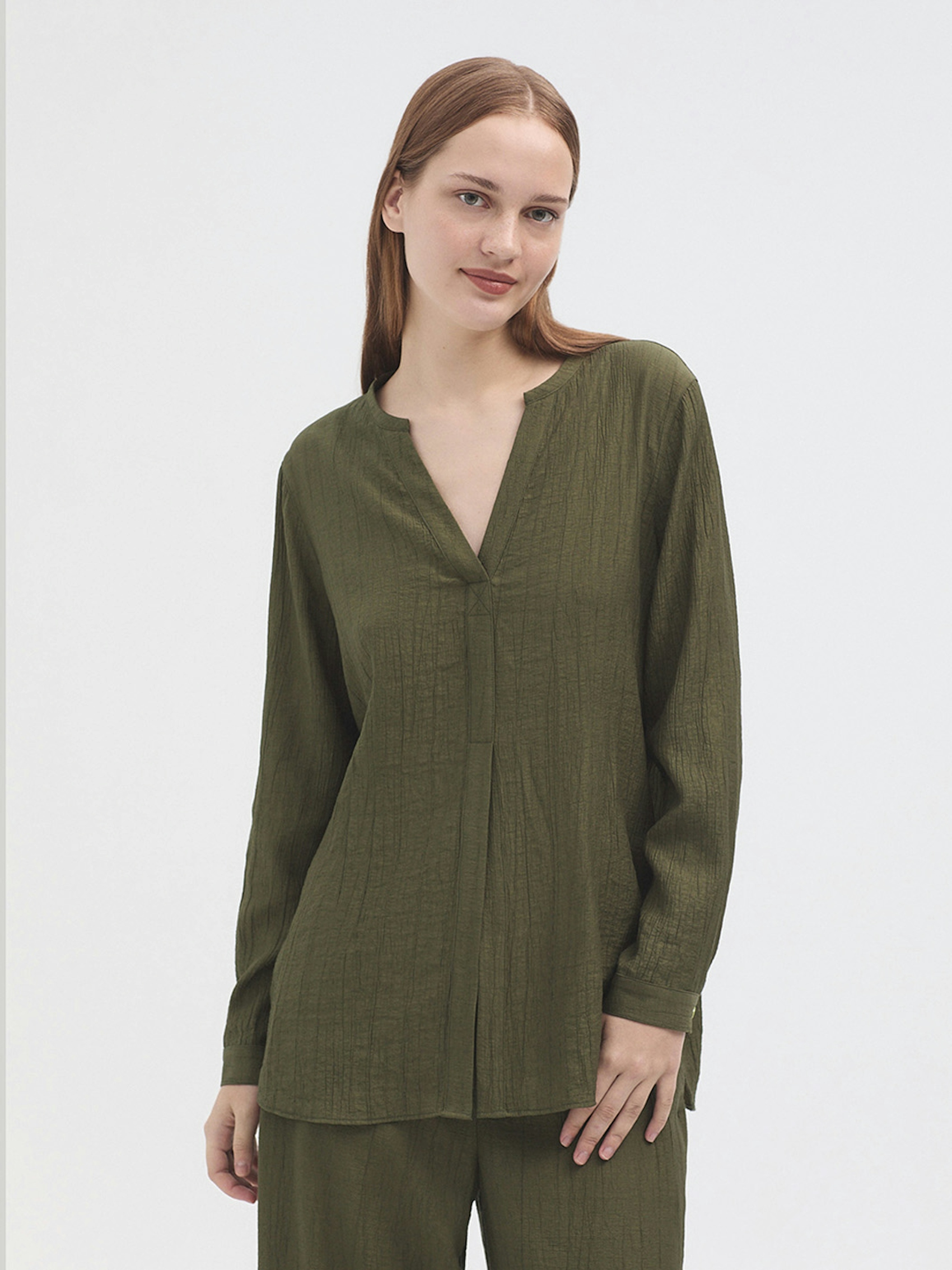 Camisa arrugada viscosa