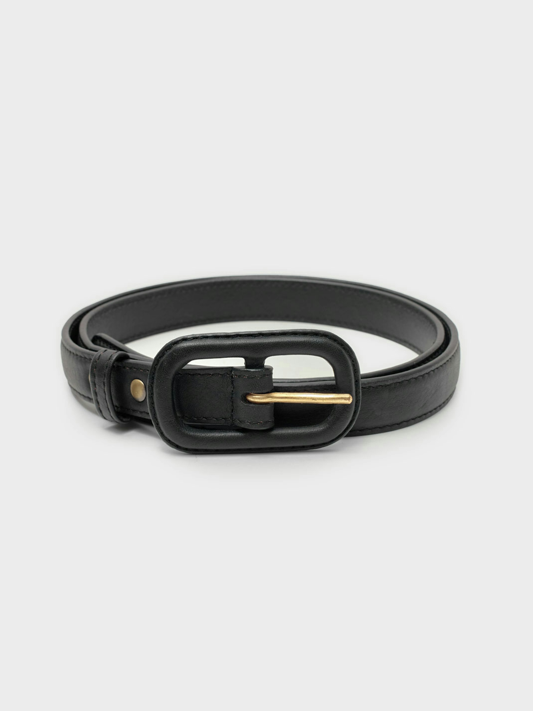 Leather belt with buckle