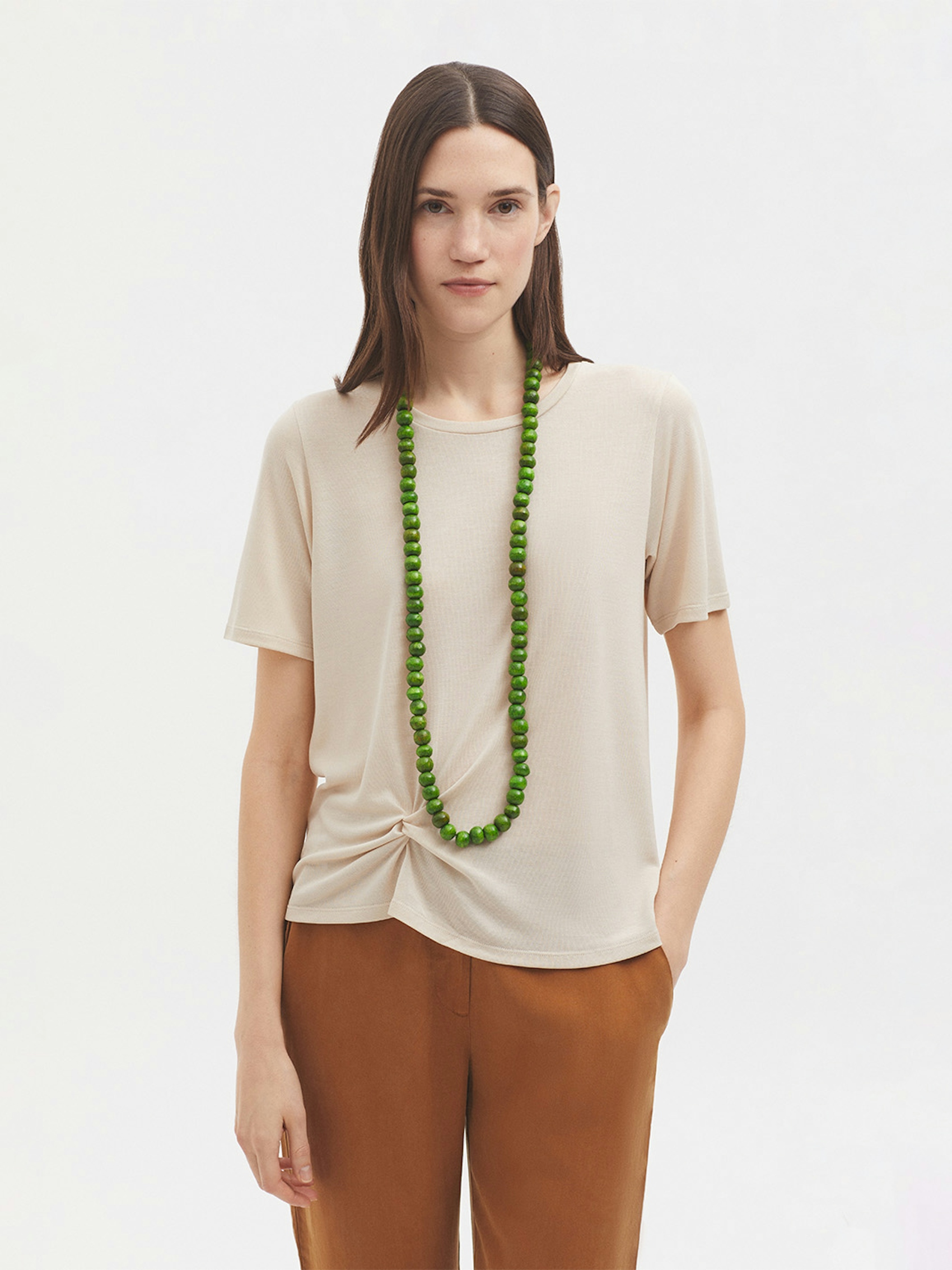 Collar bolas madera
