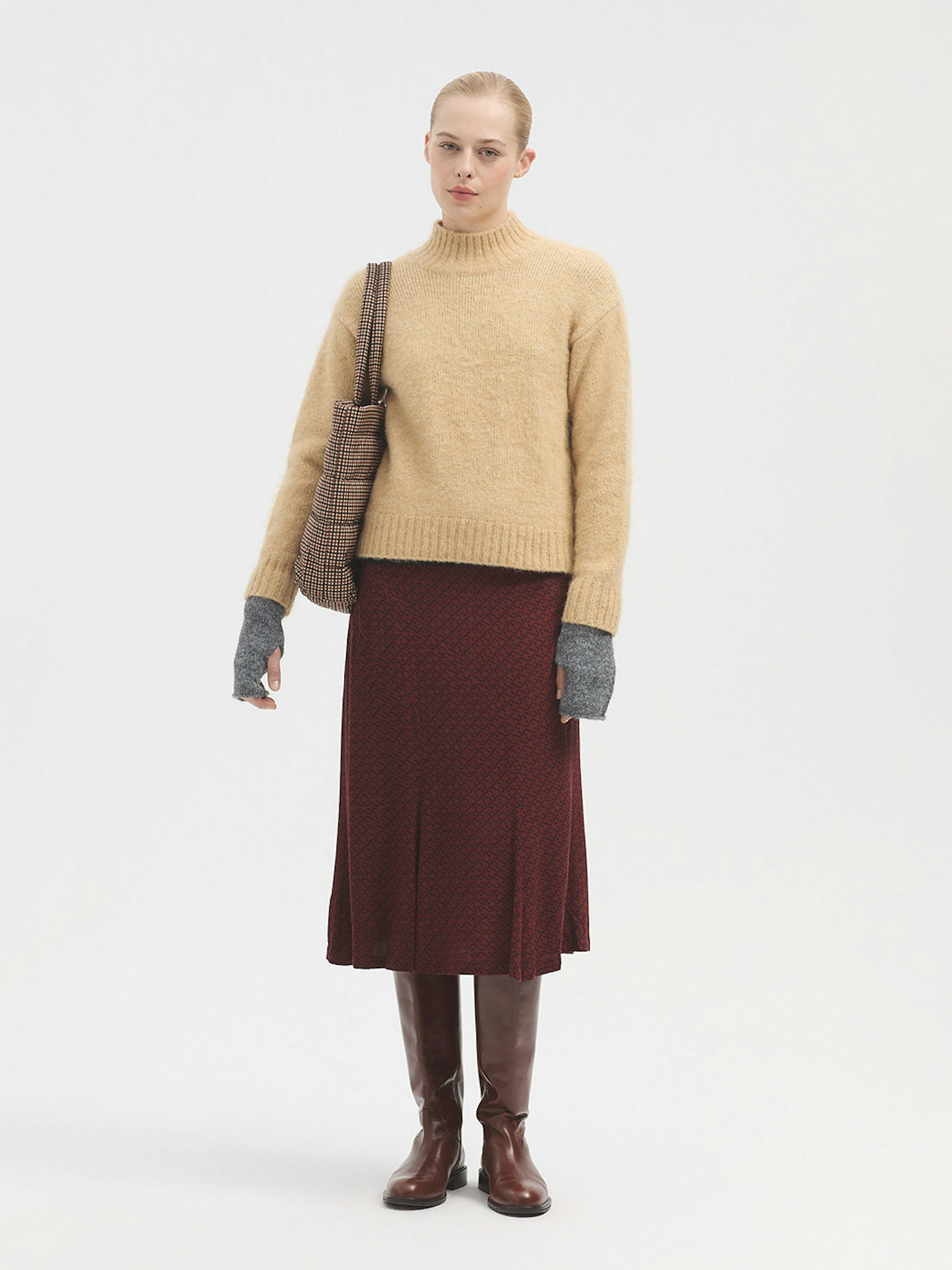 Horseshoes flared skirt