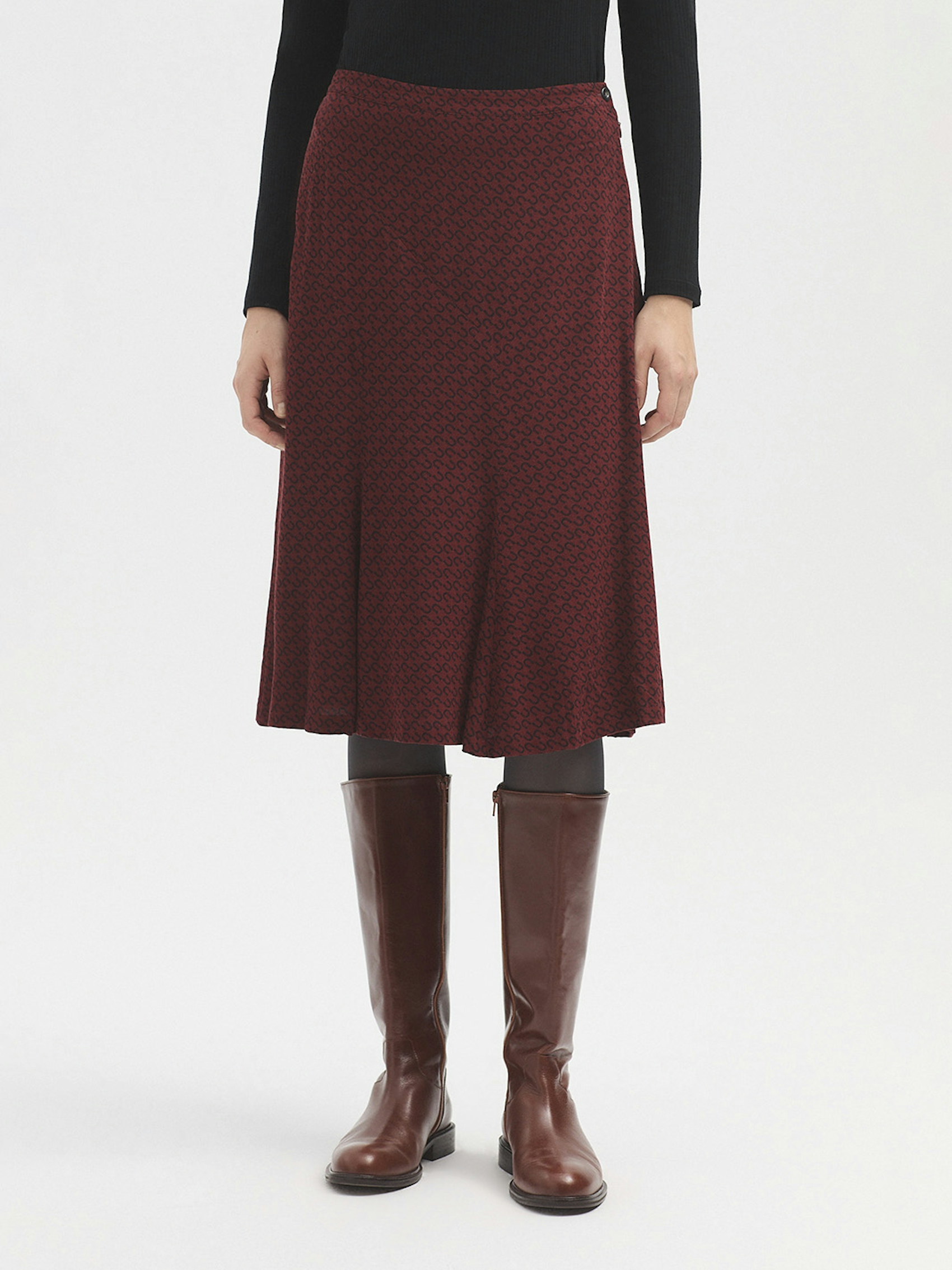 Horseshoes flared skirt