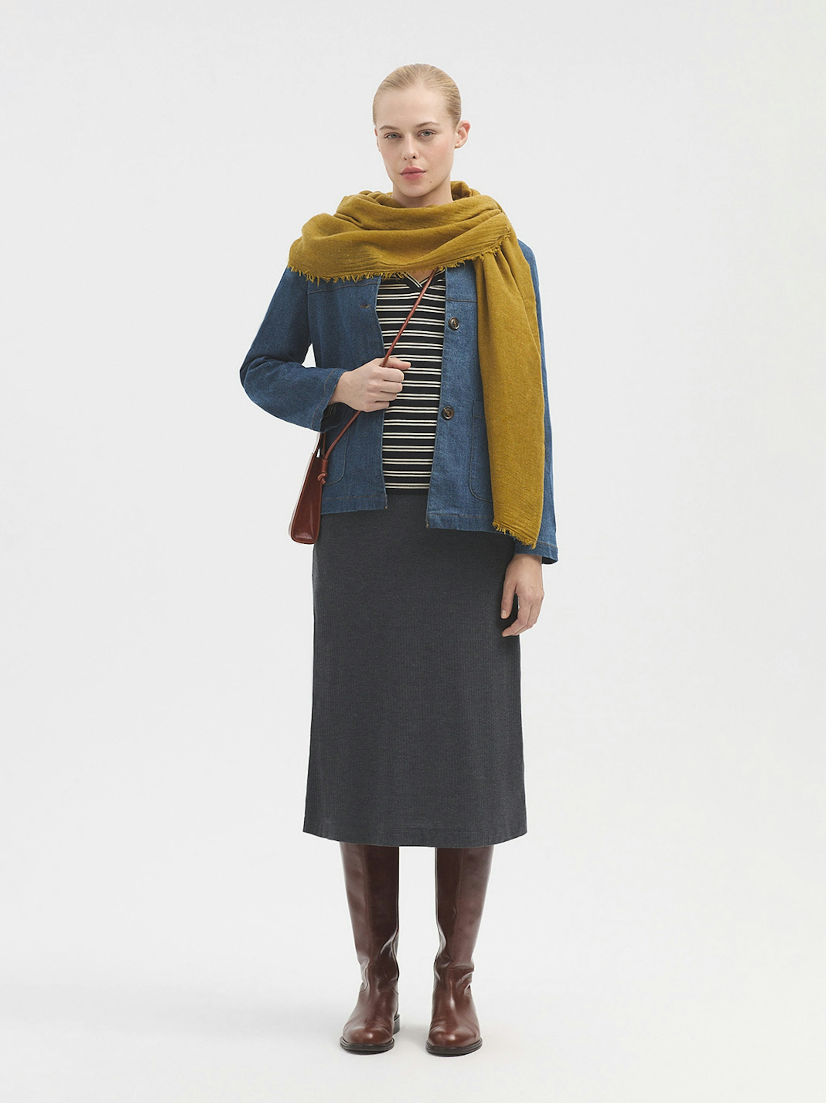 Skirt with ribbed back