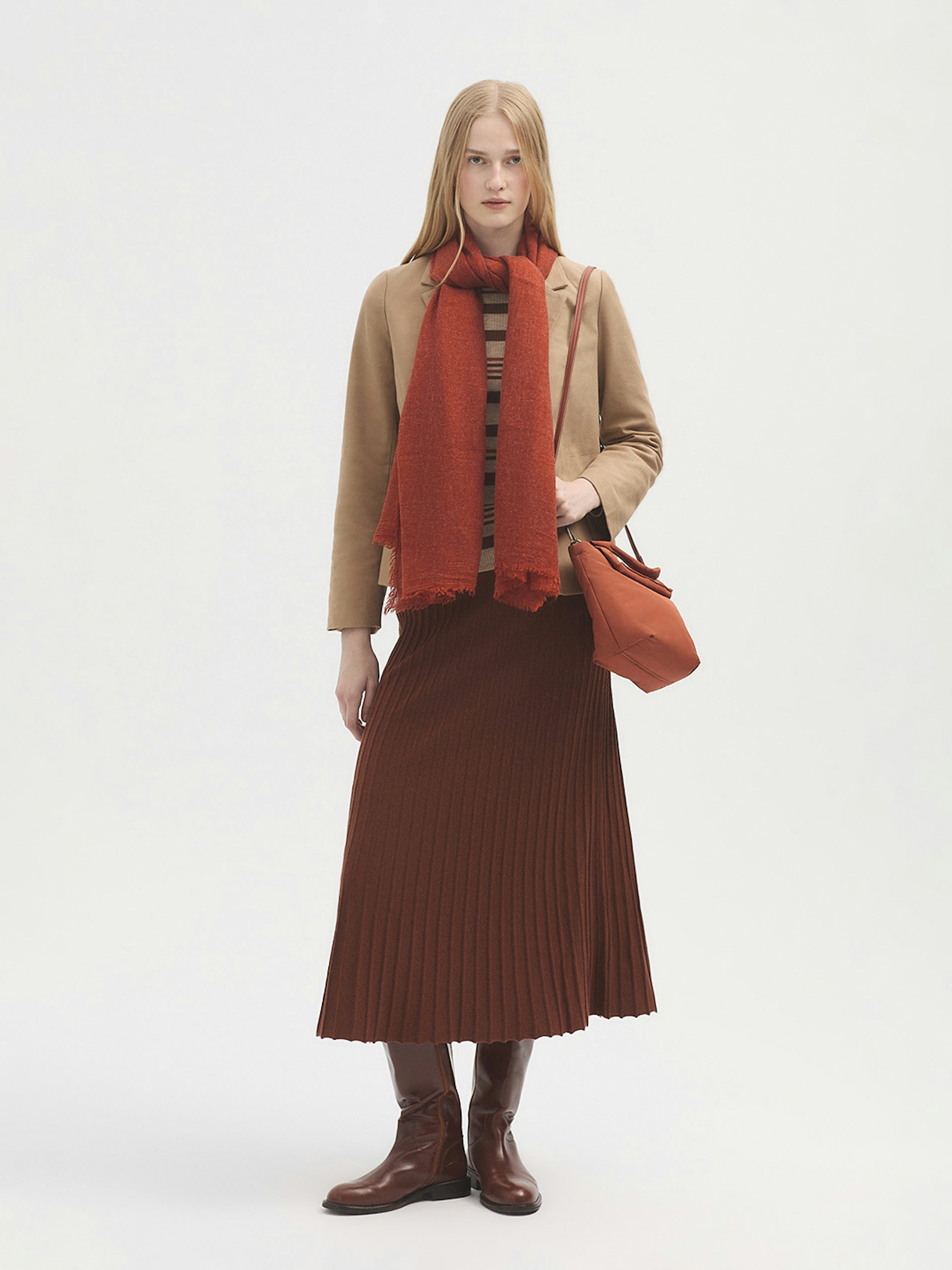 Elasticated pleated skirt