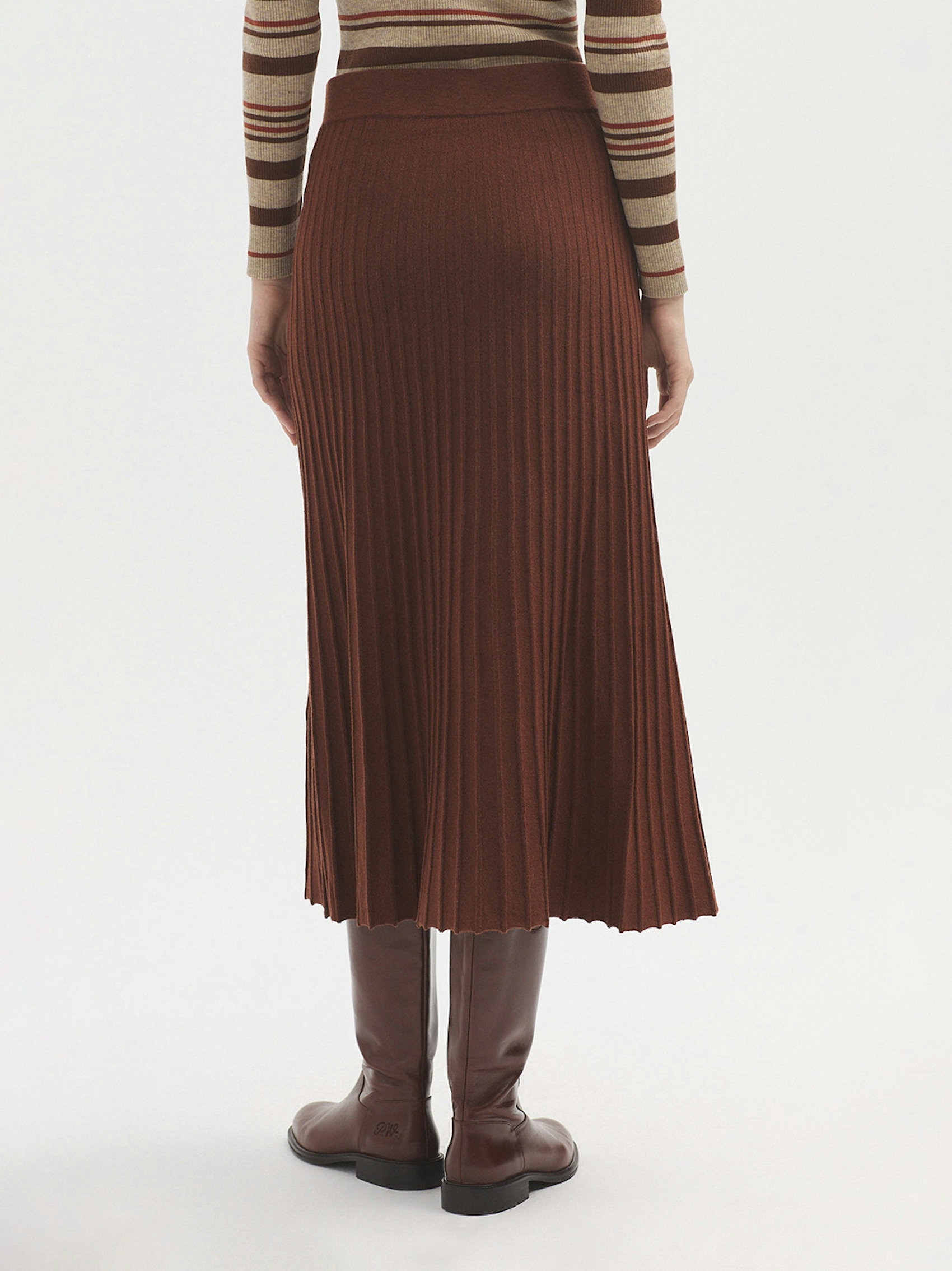 Elasticated pleated skirt