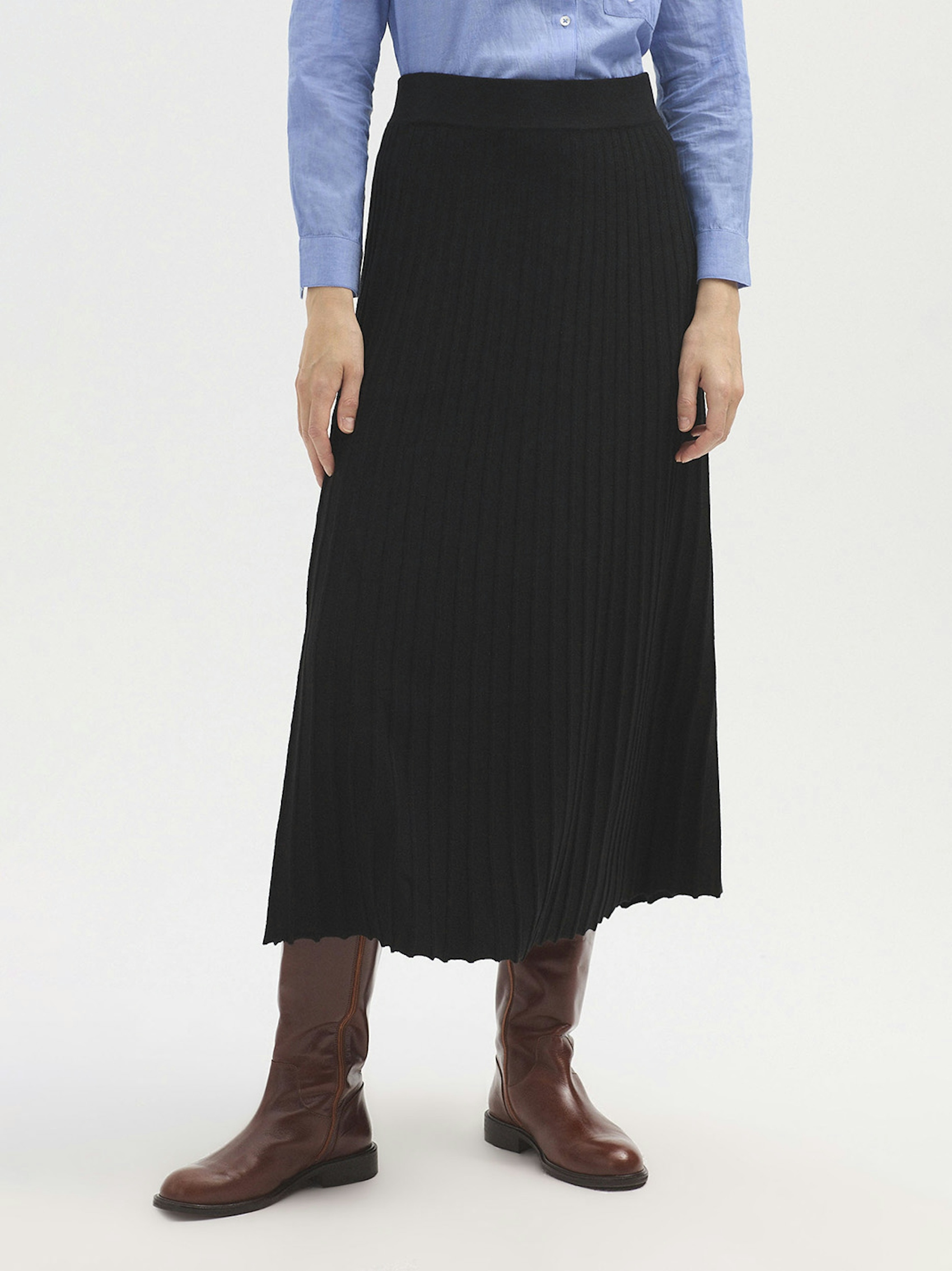 Elasticated pleated skirt
