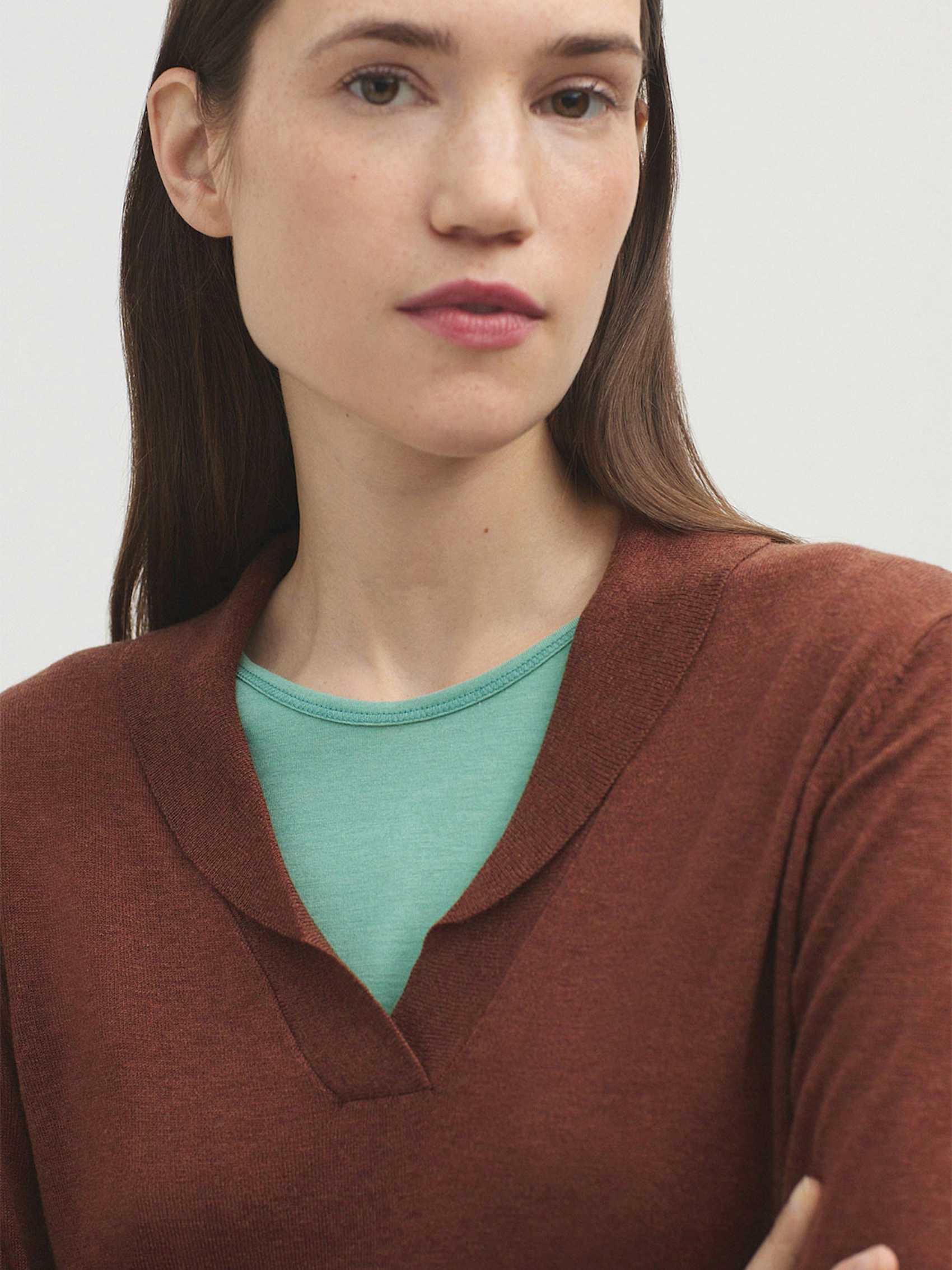 Wool jumper with splits