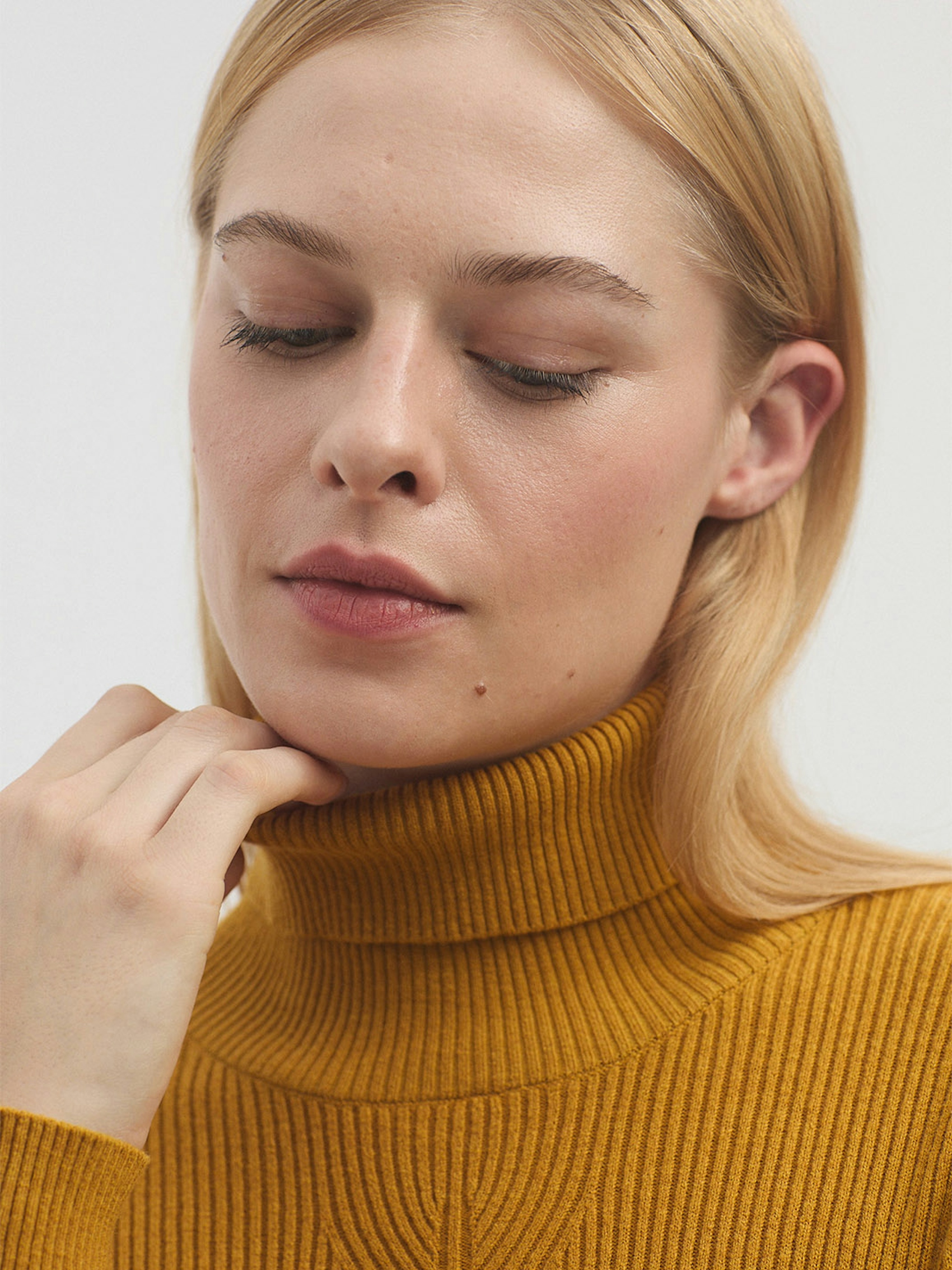 Basic roll neck jumper 1