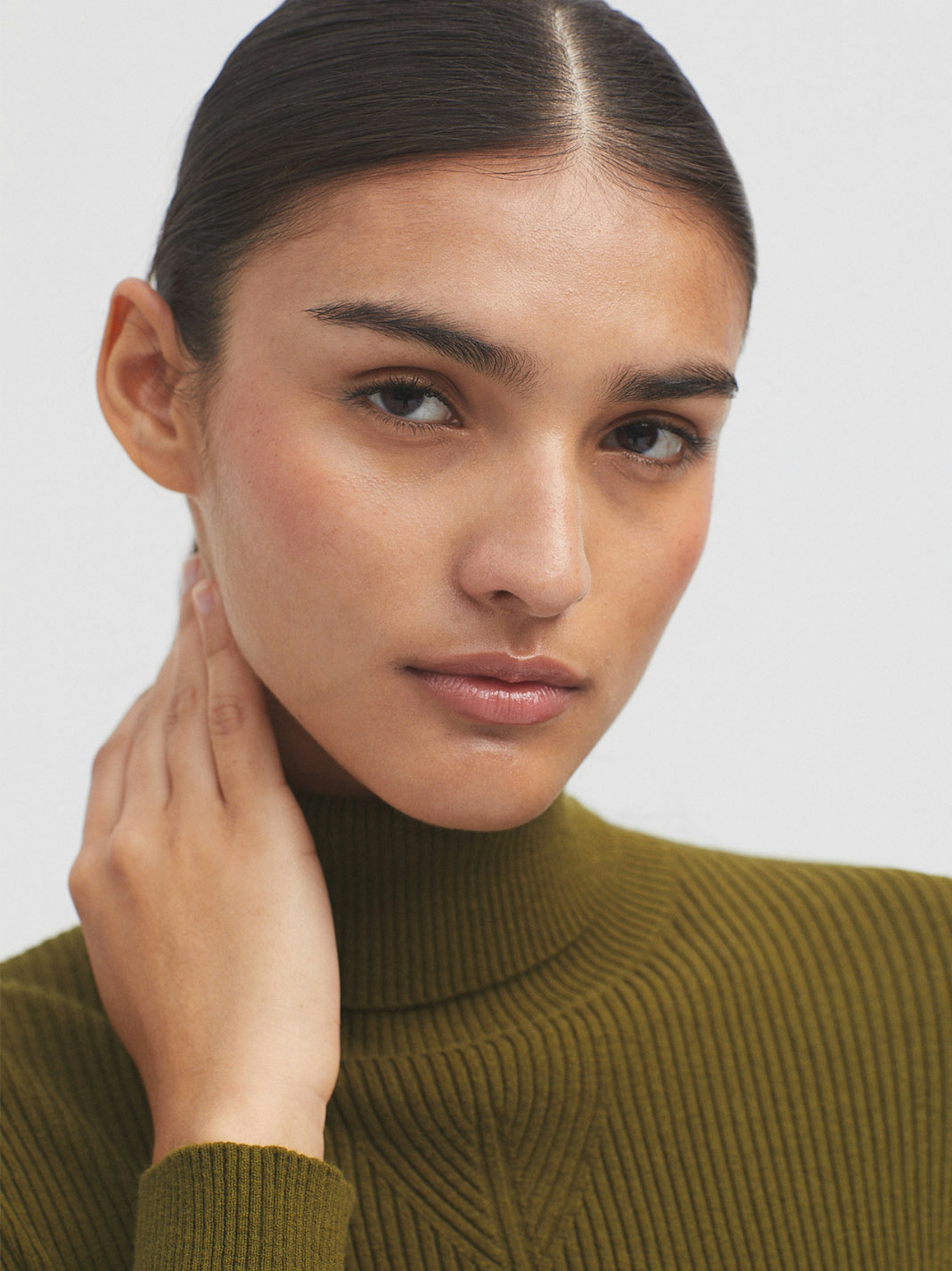 Basic roll neck jumper