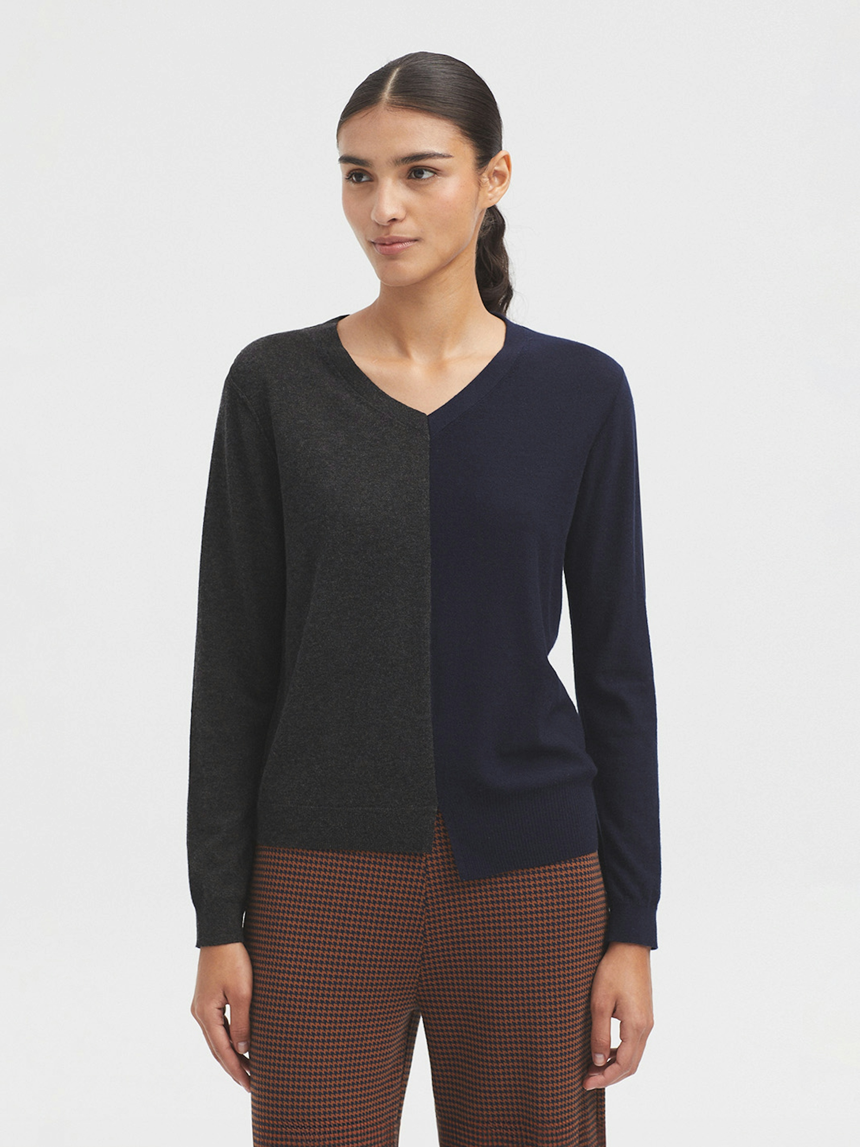 Two tone wool jumper