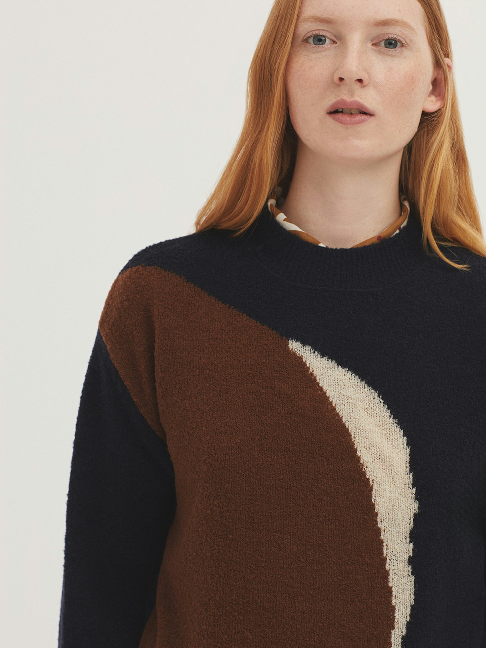 Two-tone bouclé wool jumper