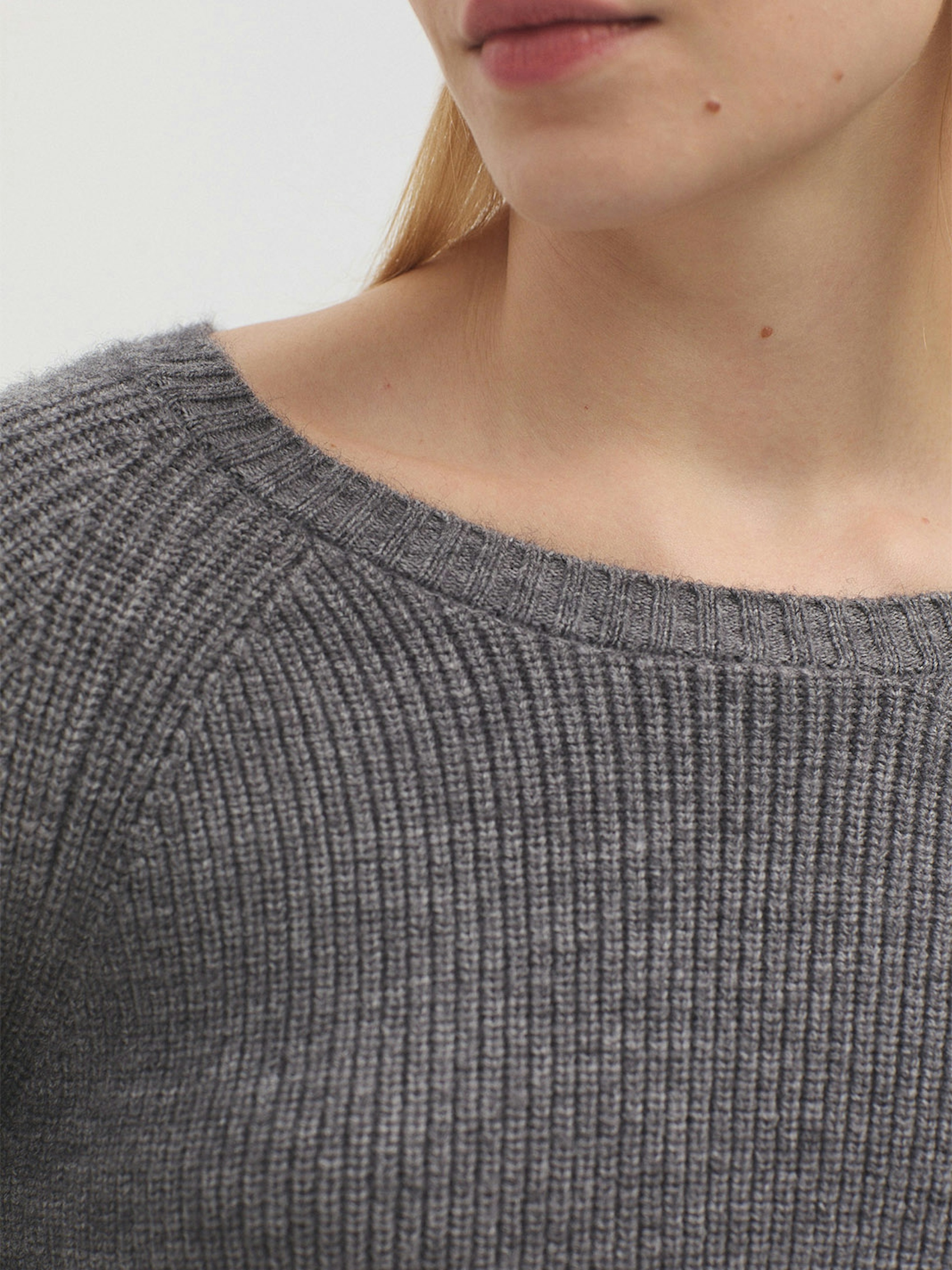 Side zip jumper