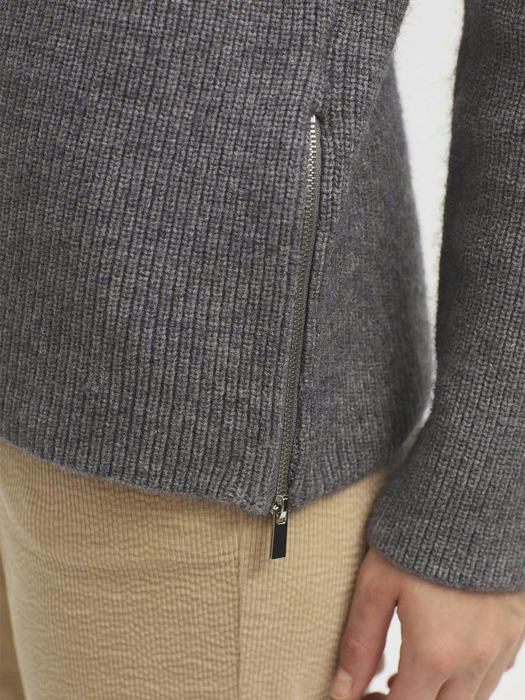 Side zip jumper
