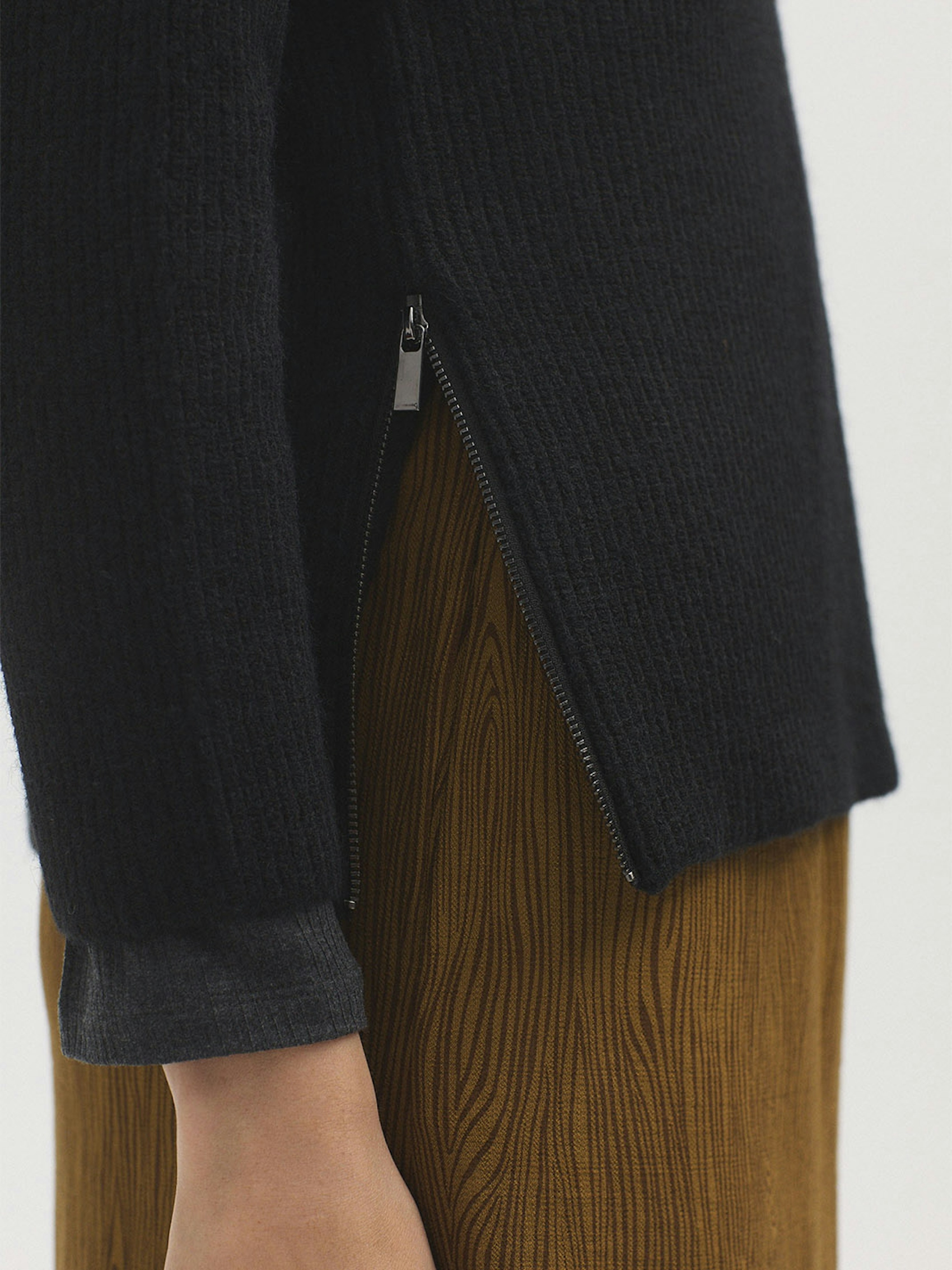 Side zip jumper
