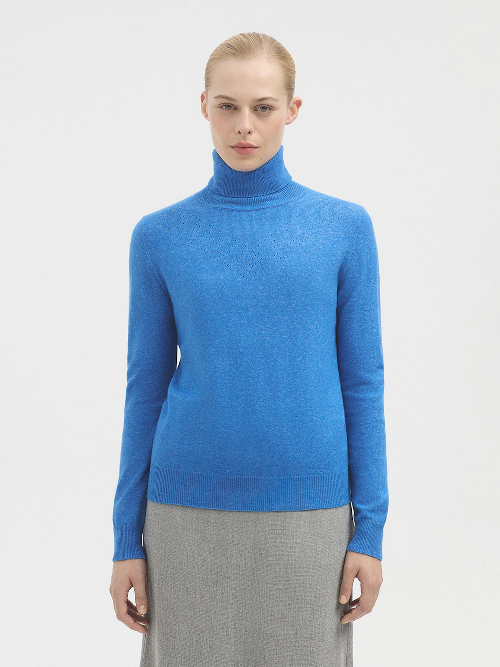 Jersey cuello alto calados 1