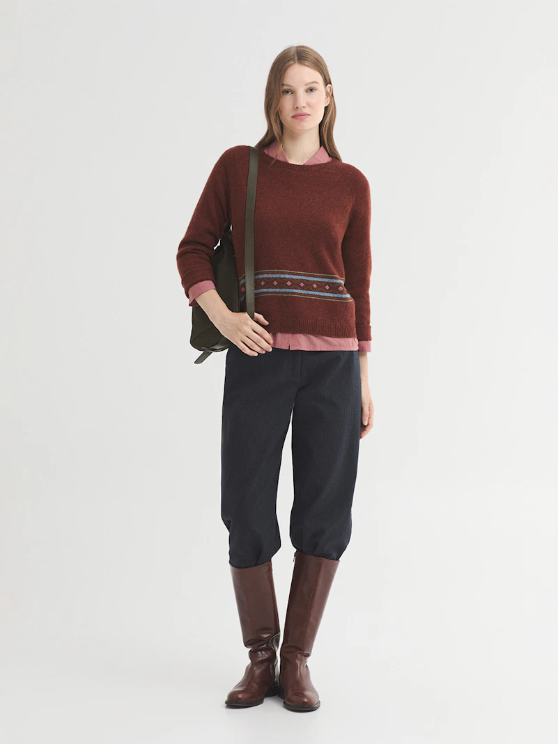 Pull en laine avec frise dans le bas