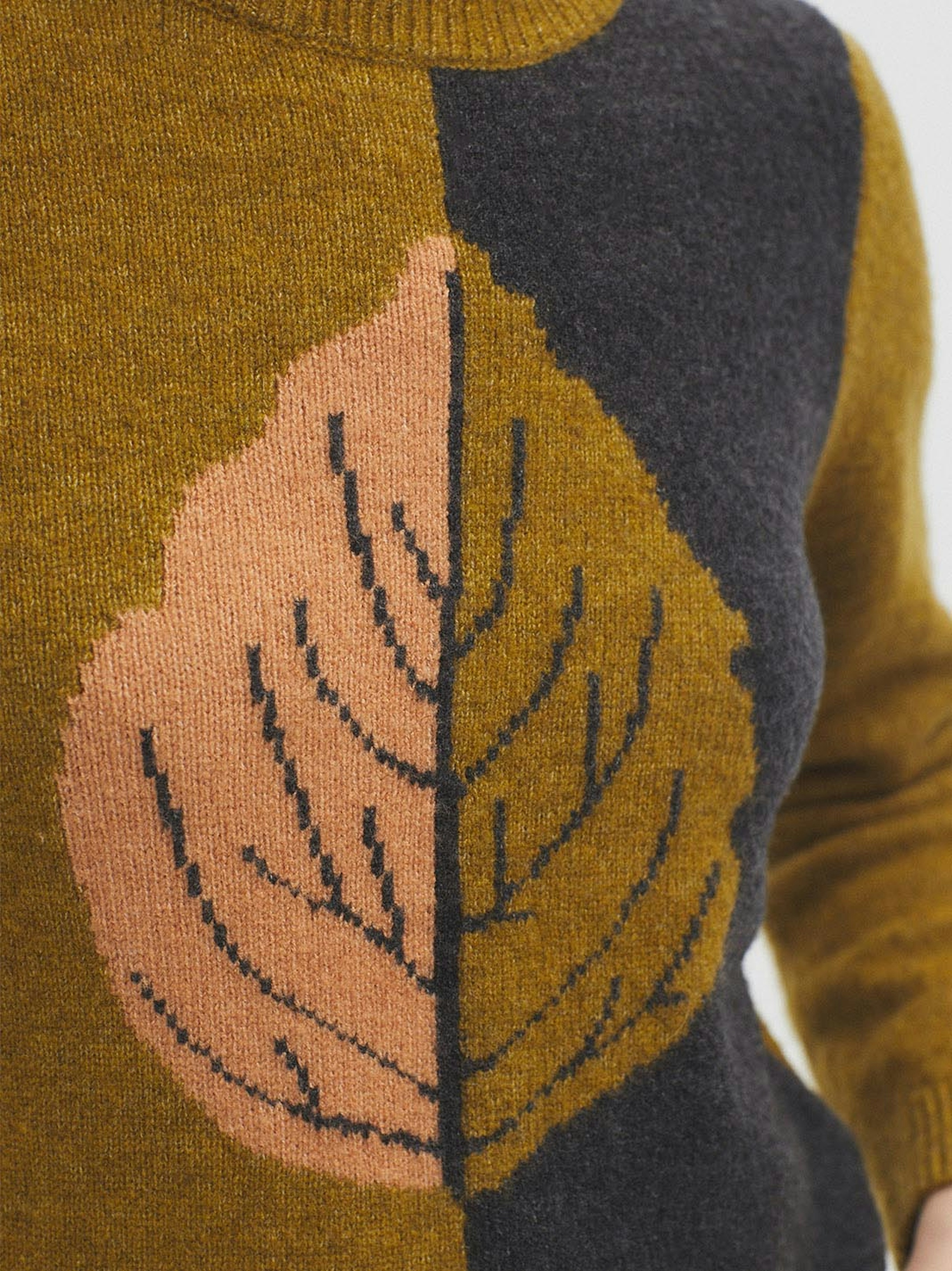 Leaf intarsia jumper 2