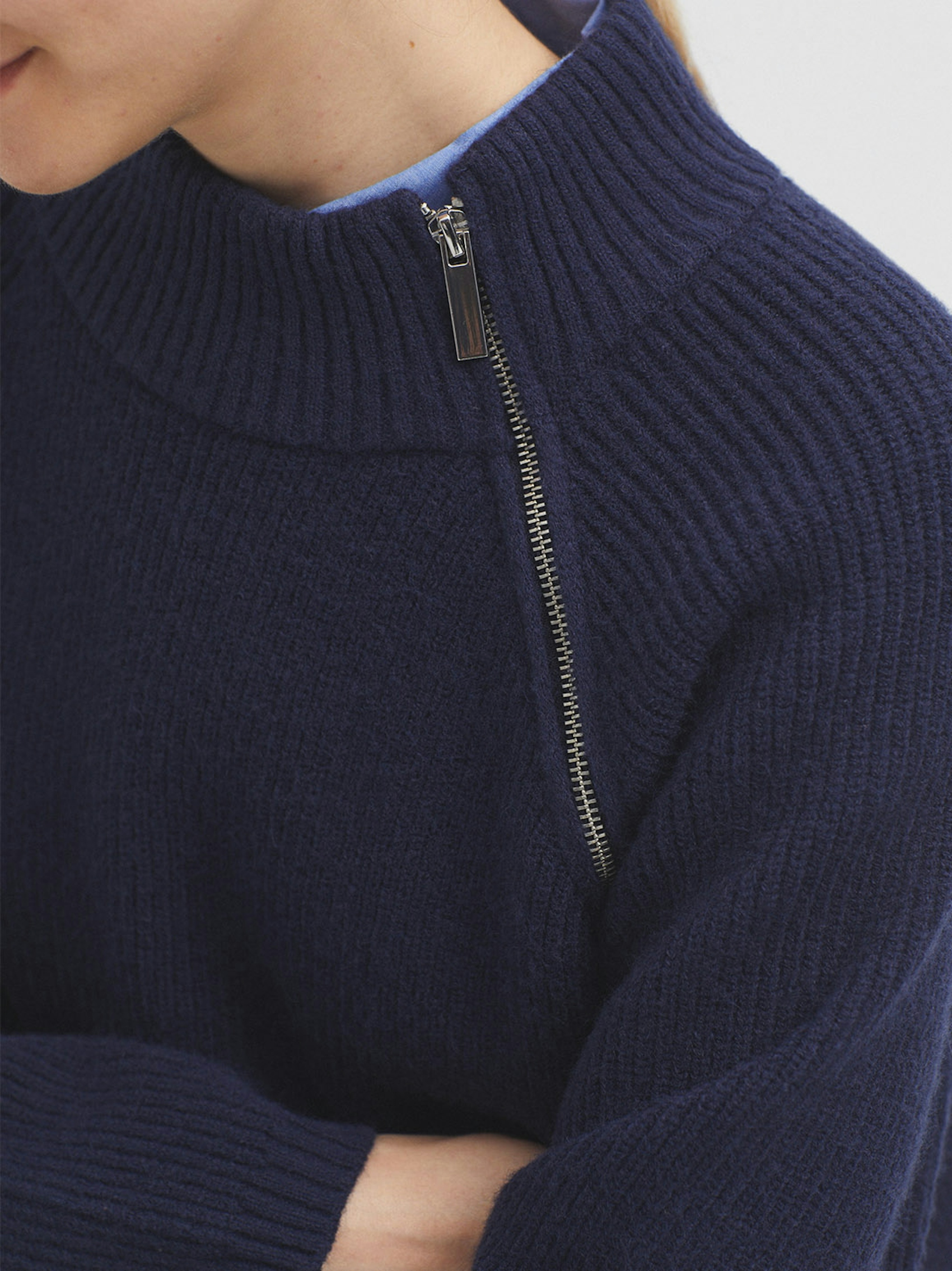 Long zip jumper