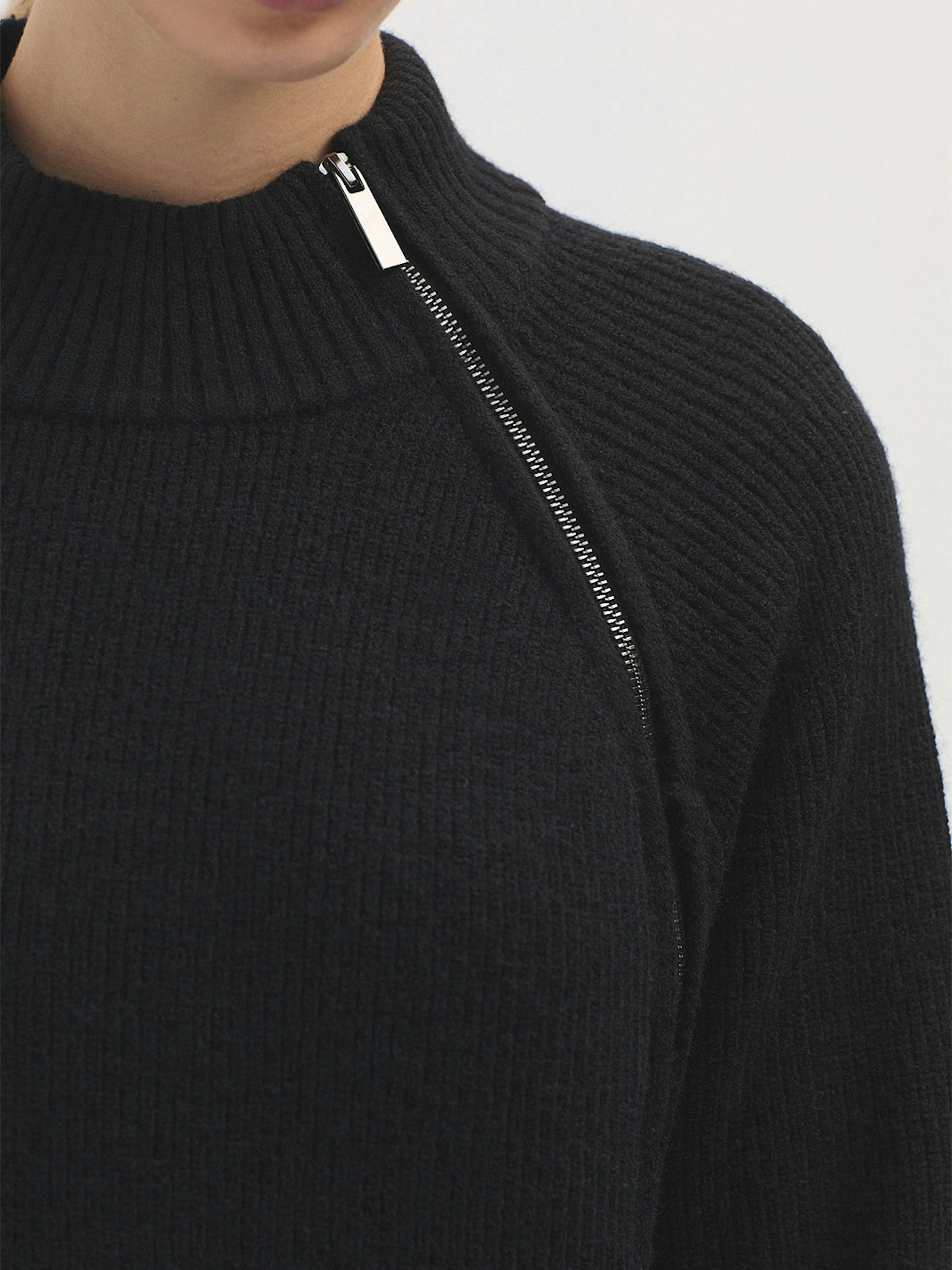 Long zip jumper