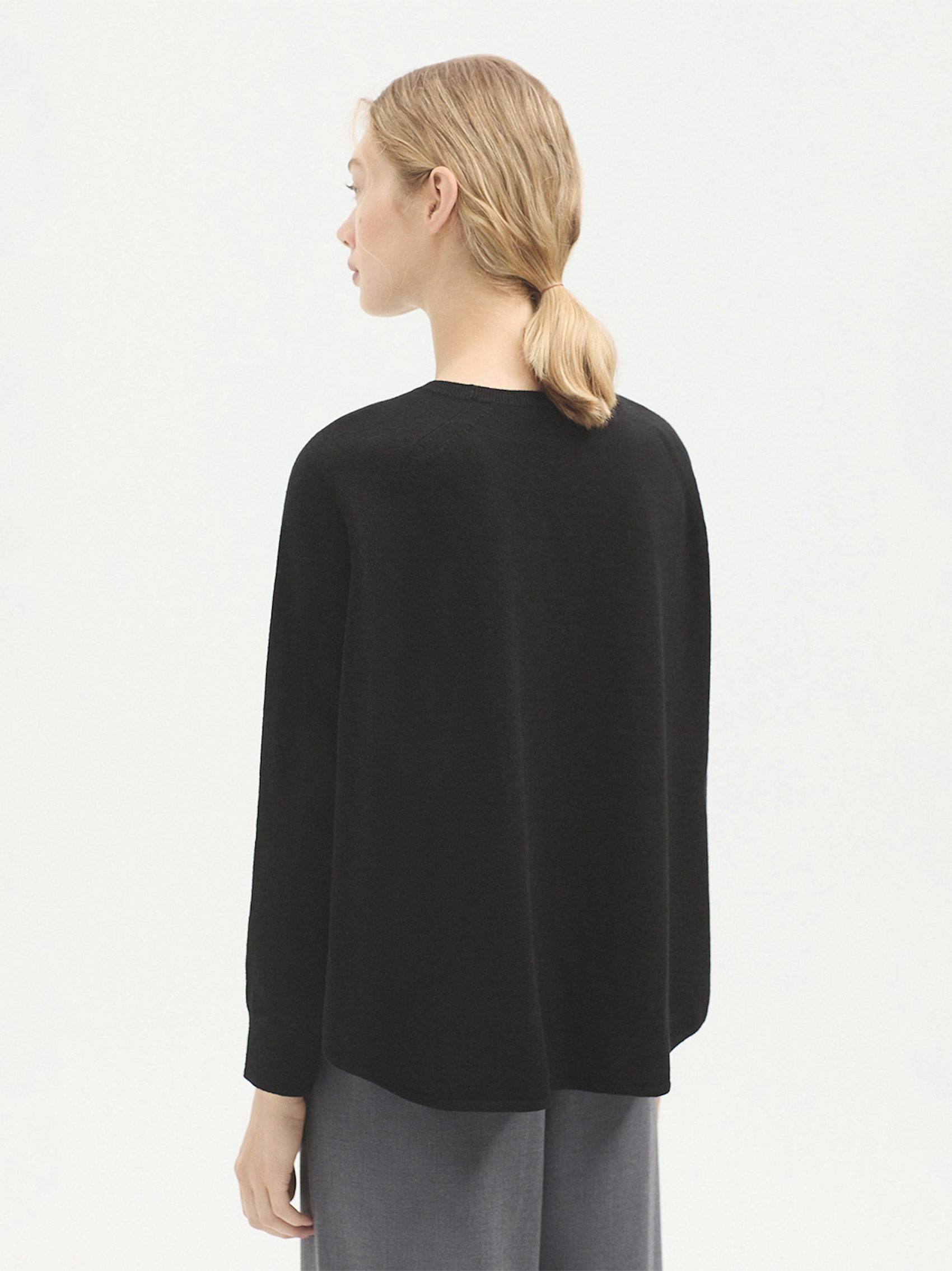 Raglan sleeve jumper