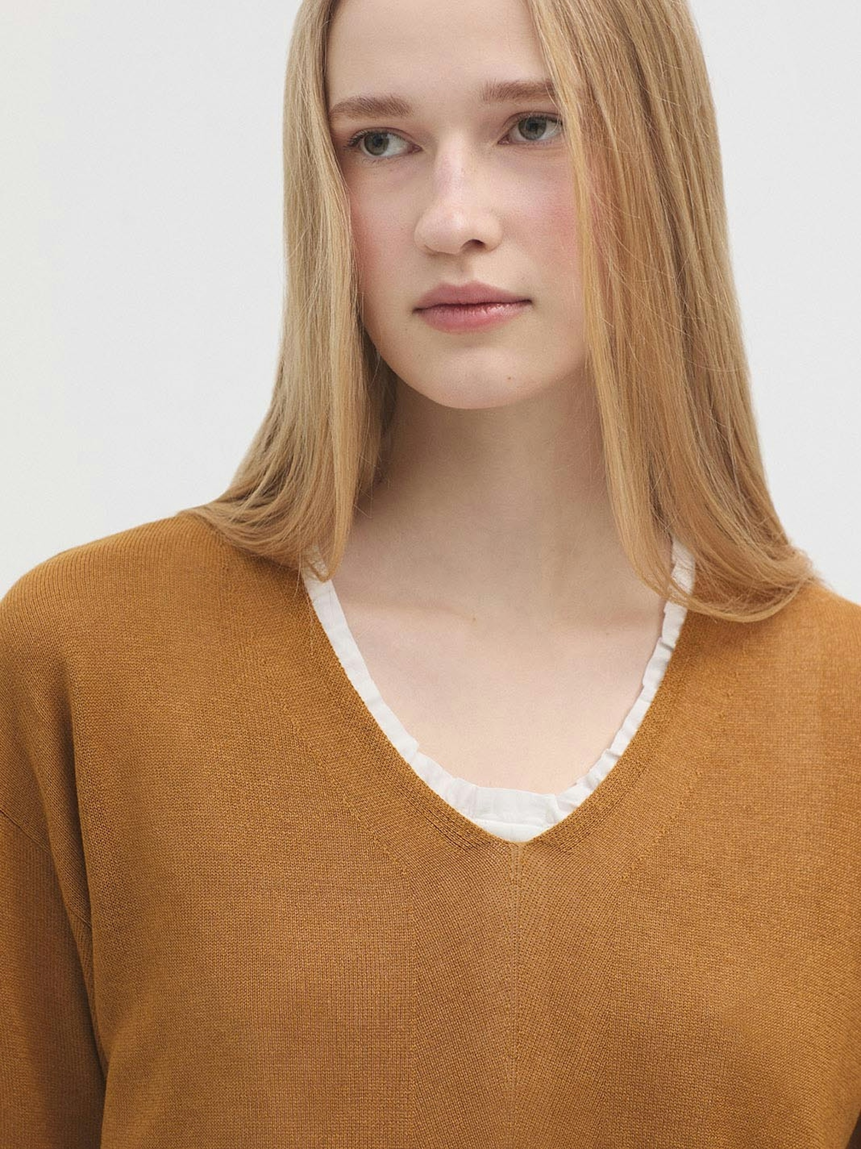 V neck knit jumper