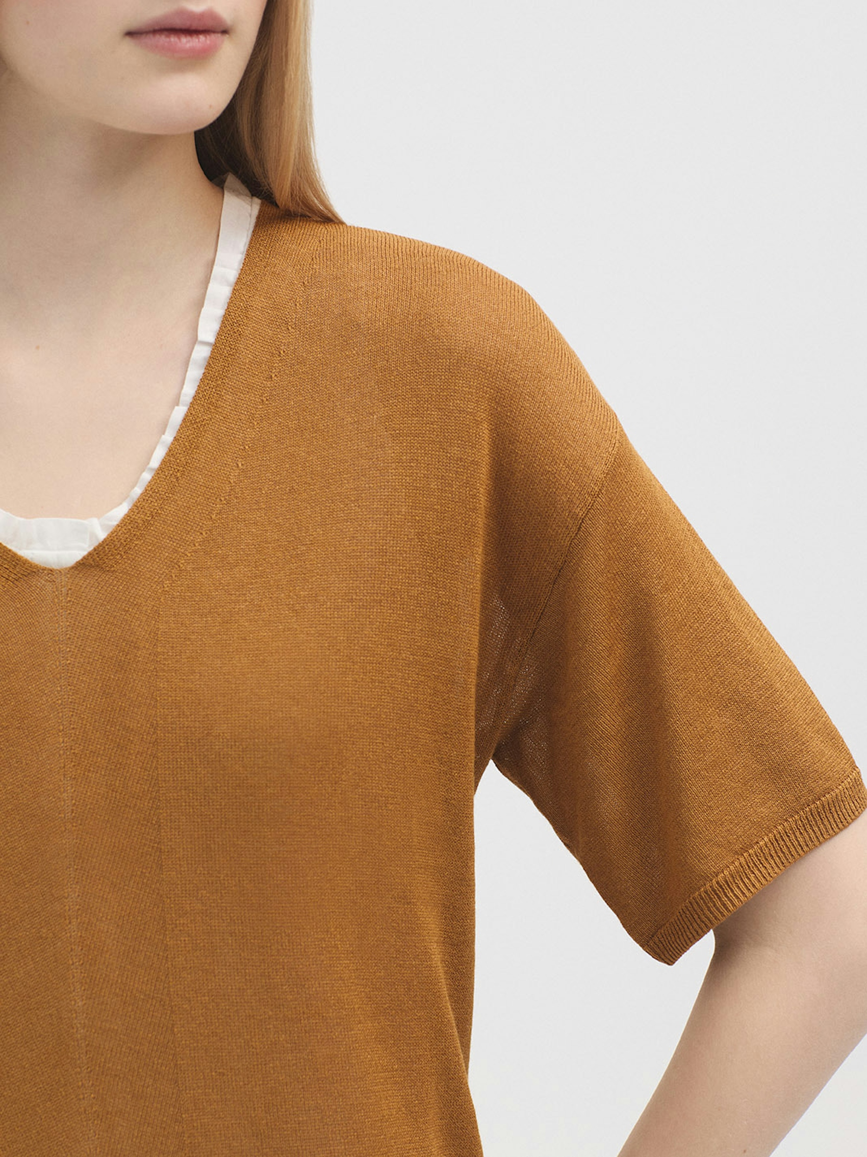 V neck knit jumper