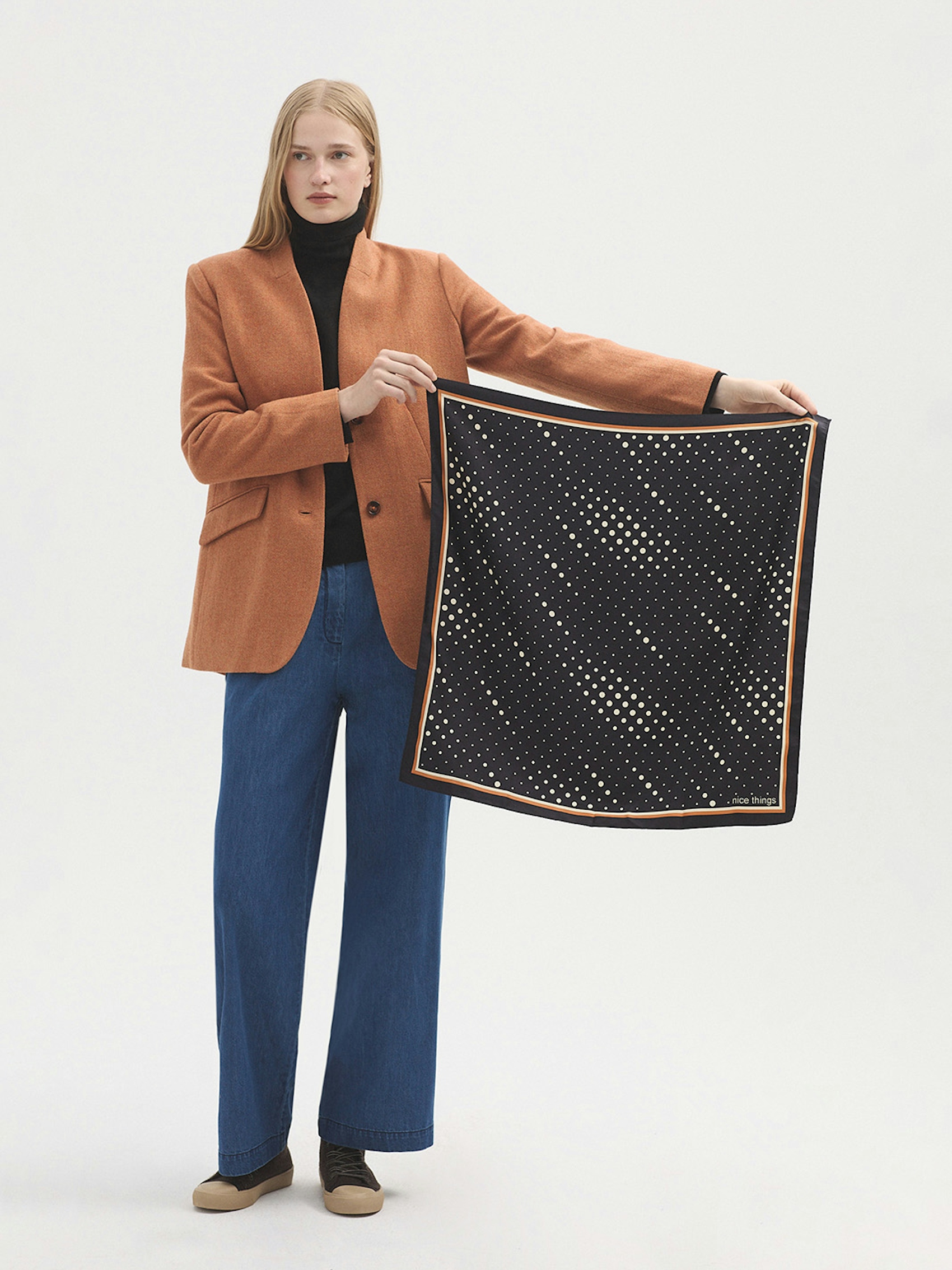 Foulard Scale Dots 1