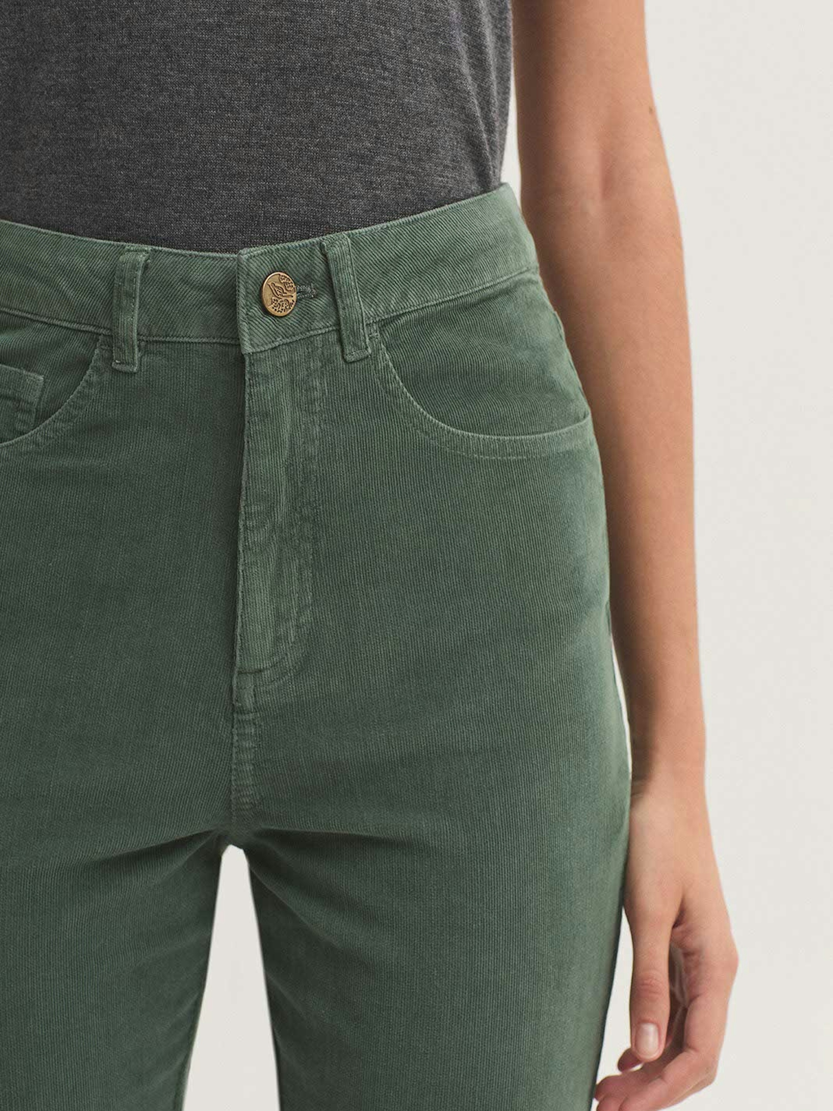 Pantalón 5 bolsillos micropana