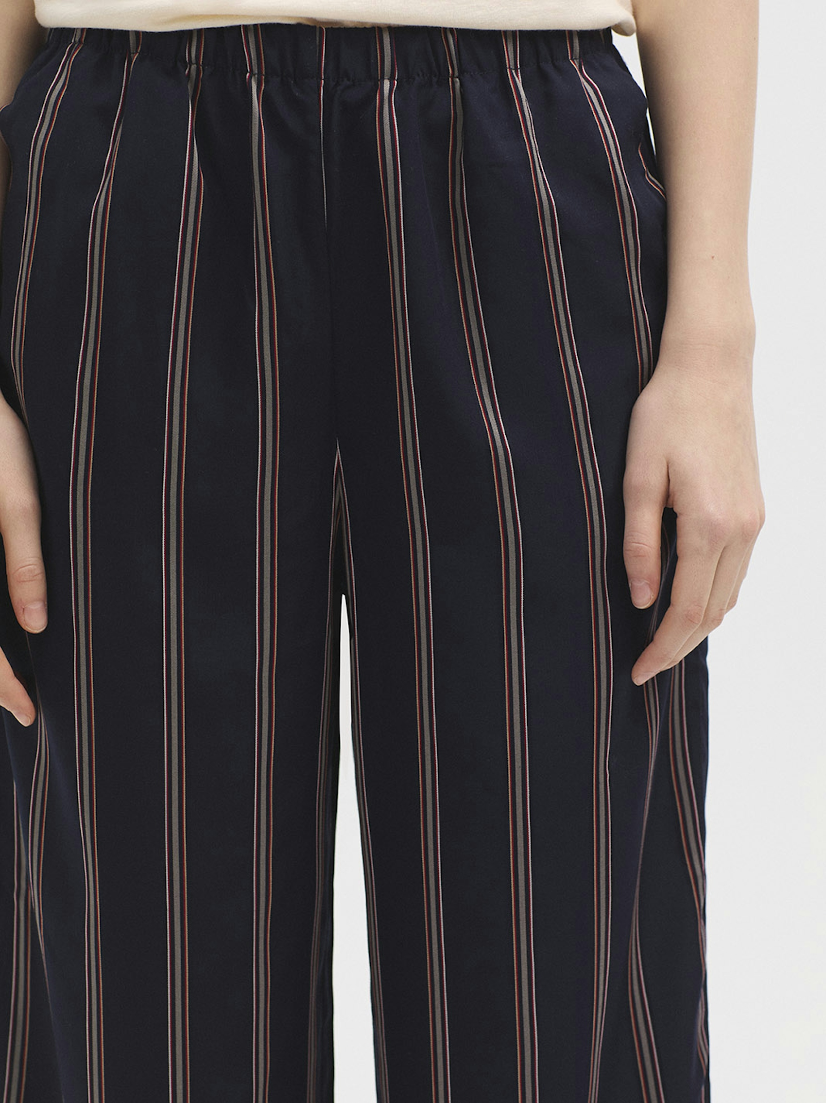 Pantalón Tiny Stripes jacquard