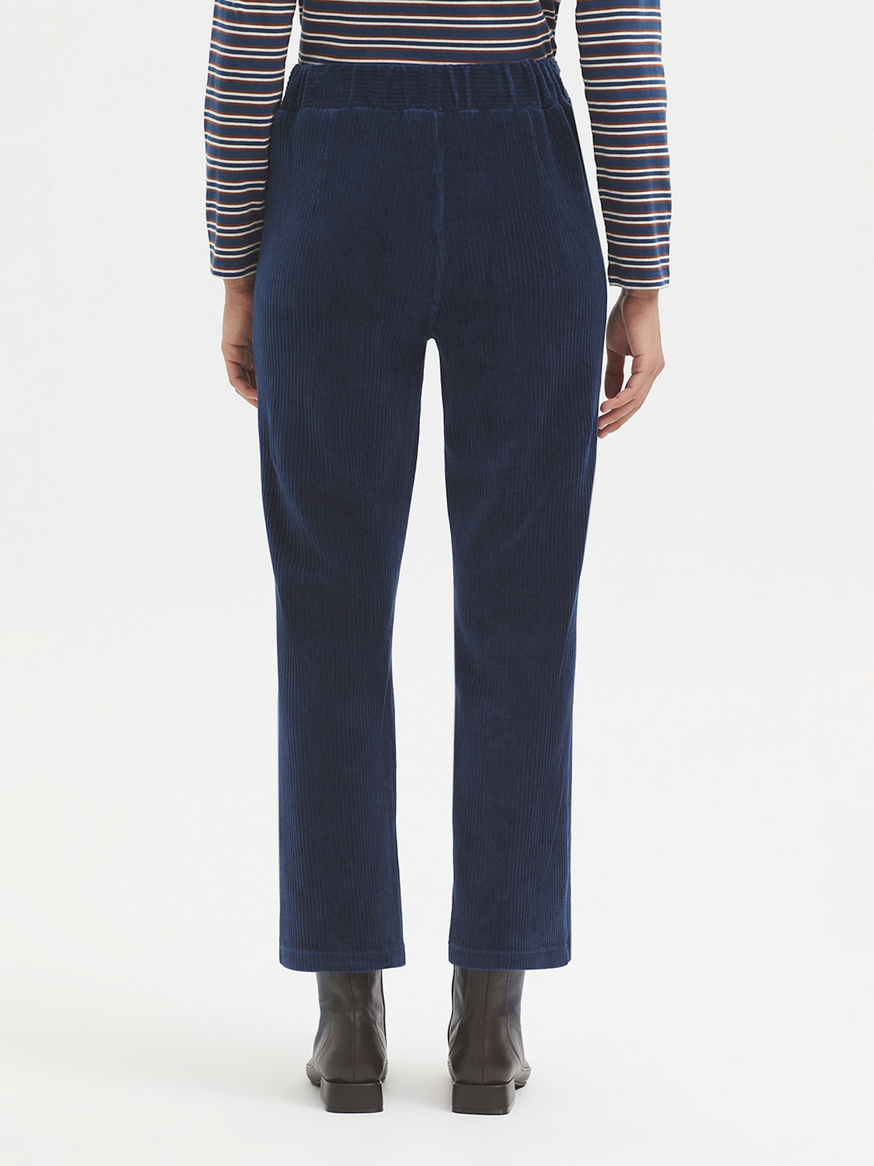 Stretch cord trousers