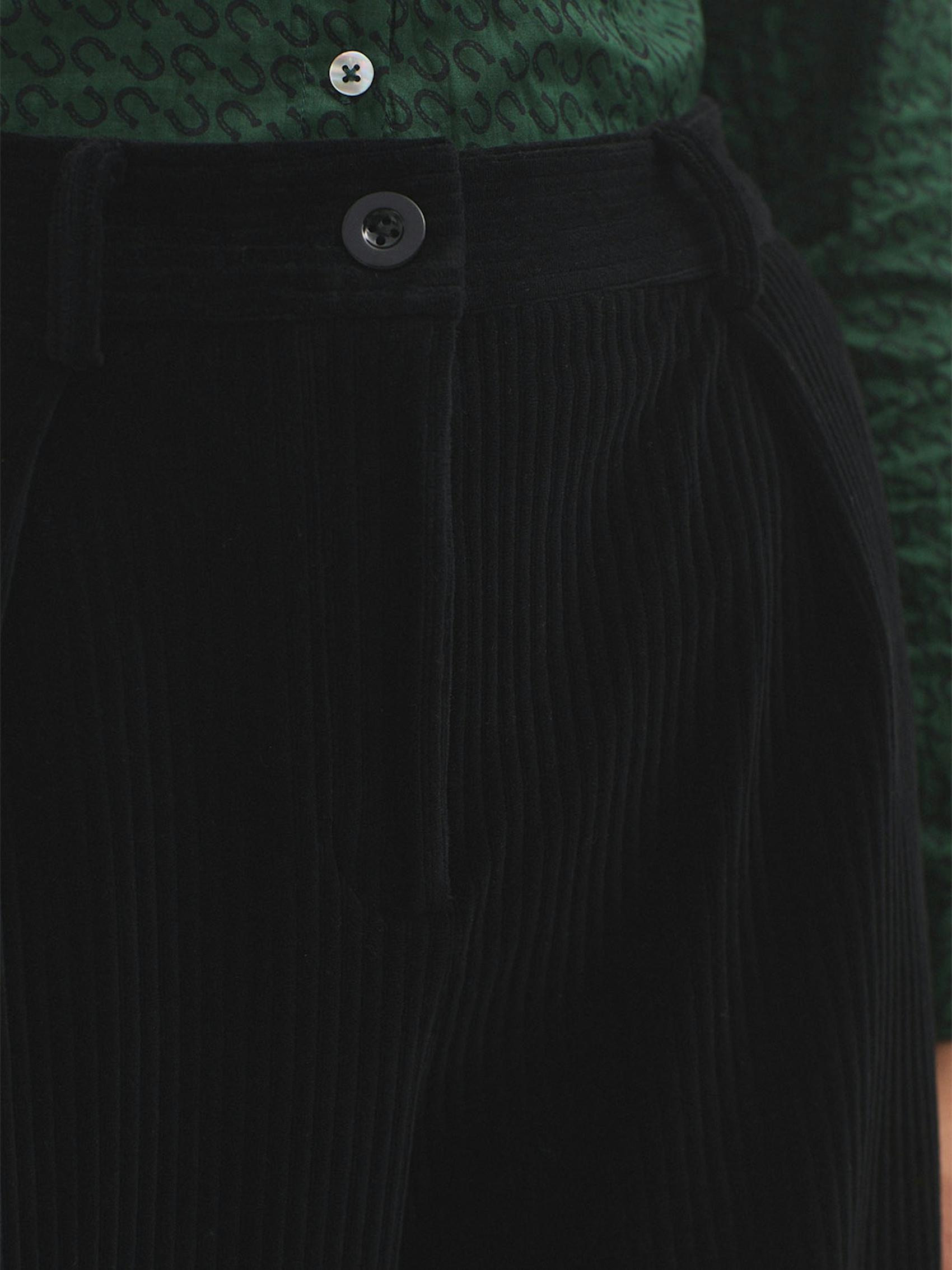 Stretch cord trousers