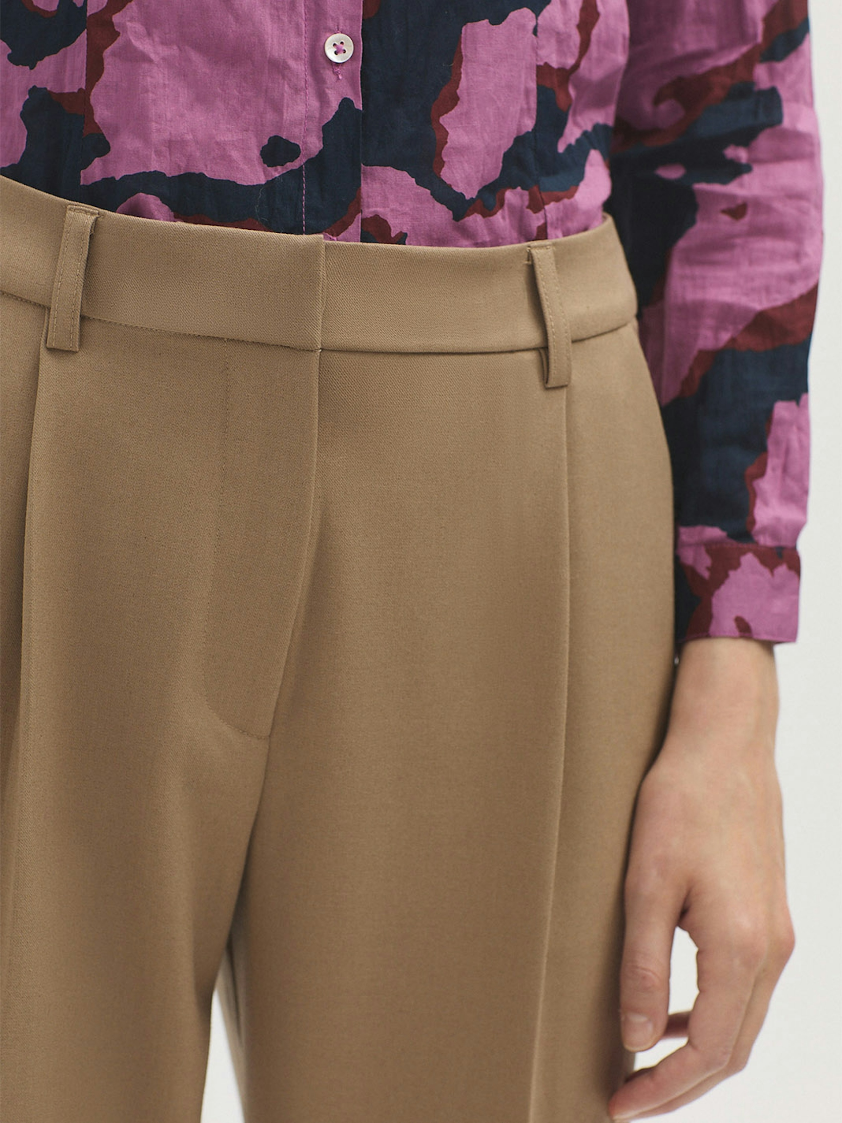 Pantalón pinzas lana fría