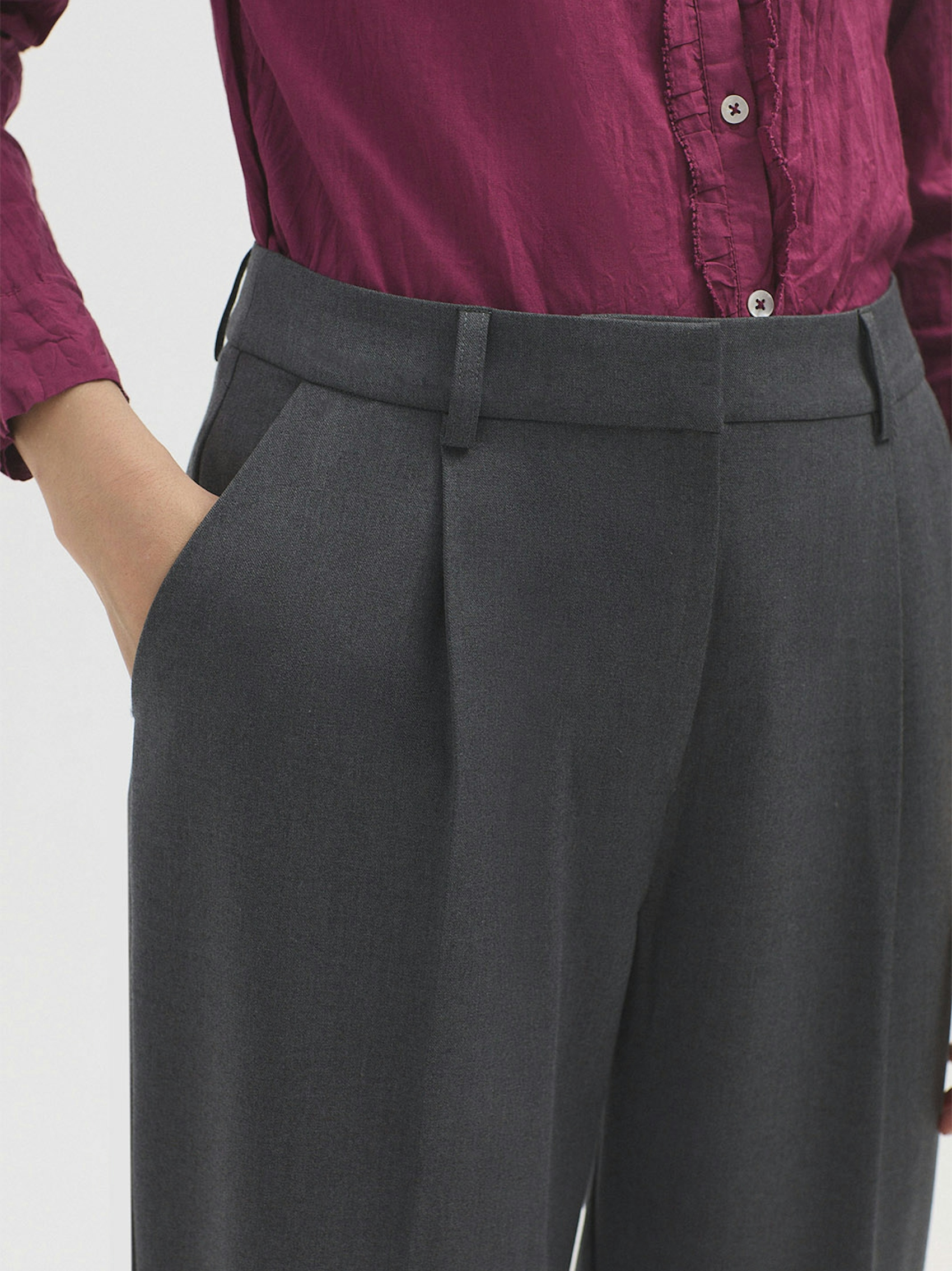Pantalón pinzas lana fría