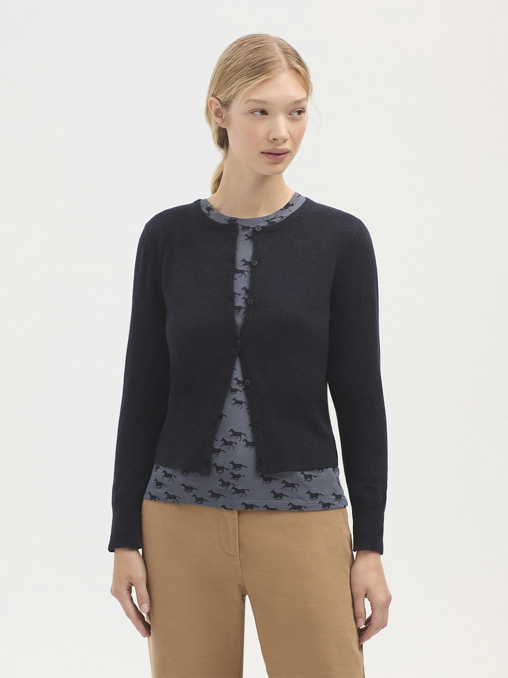 Short cardigan