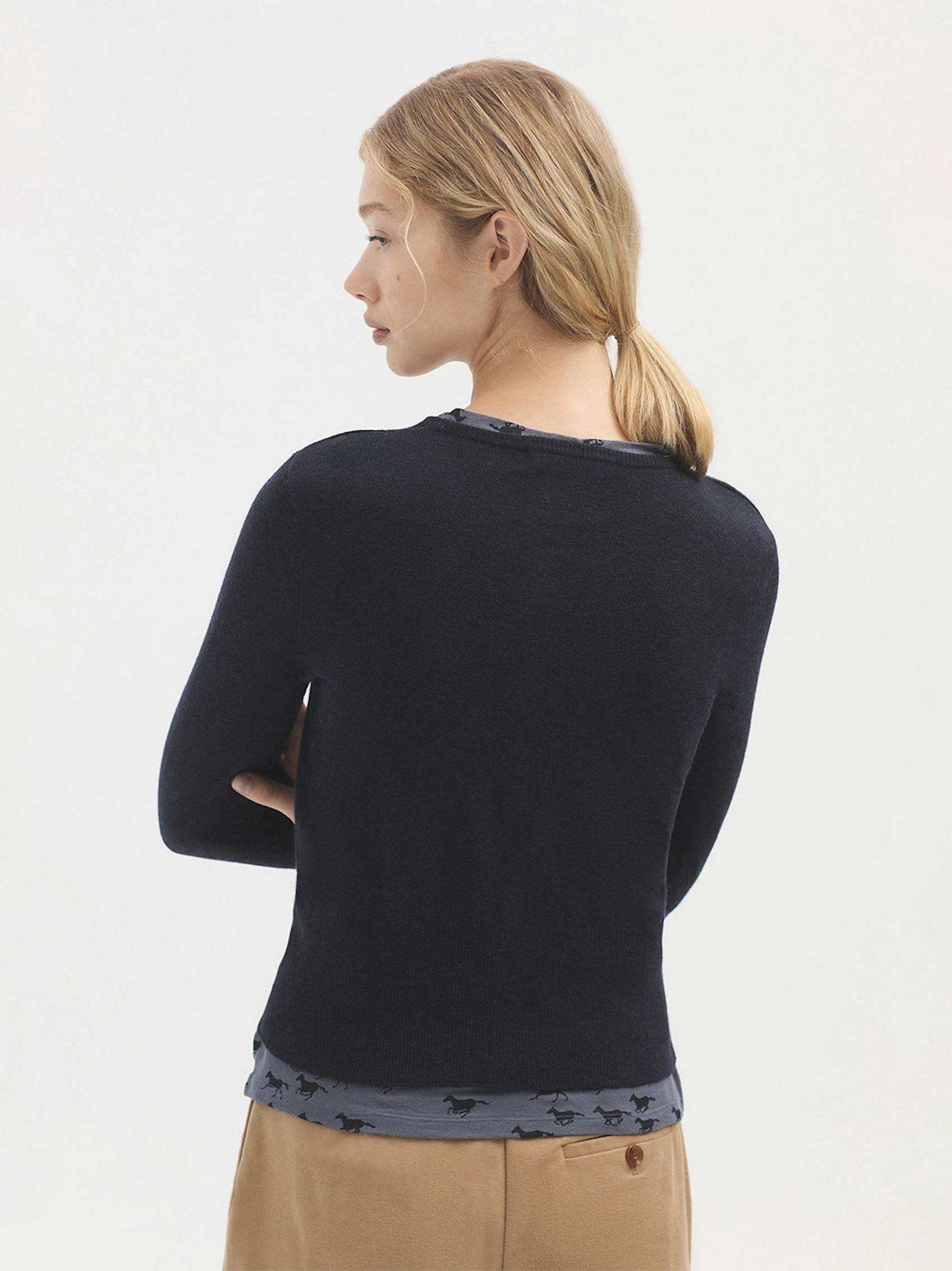 Short cardigan