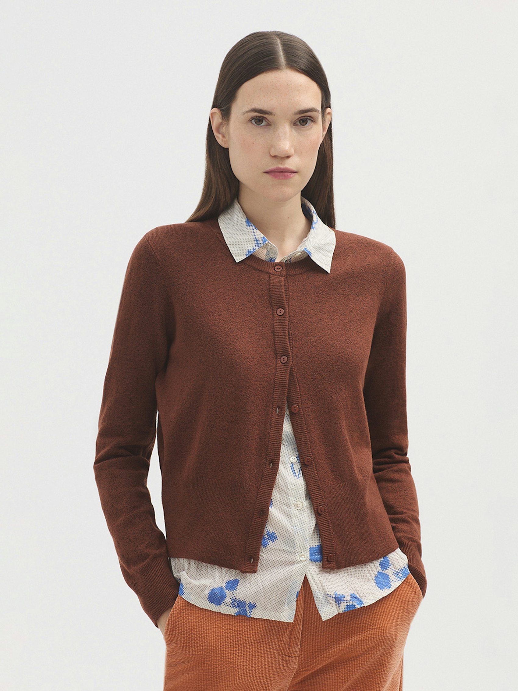 Short cardigan