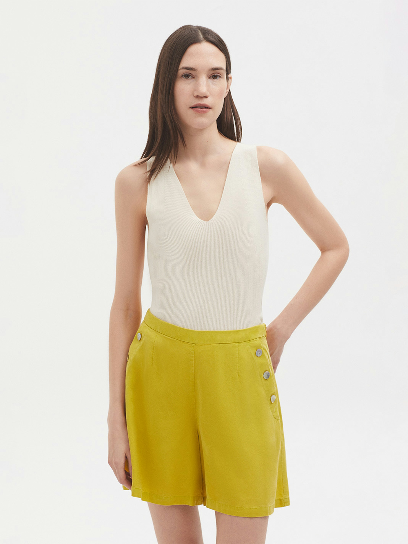Button Tencel shorts