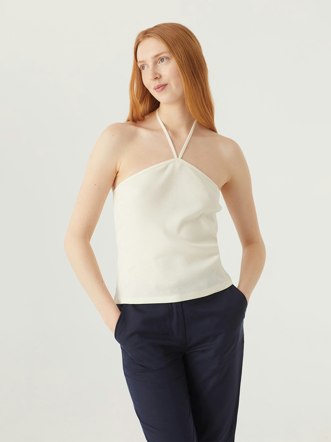 Ribbed top with knotted collar