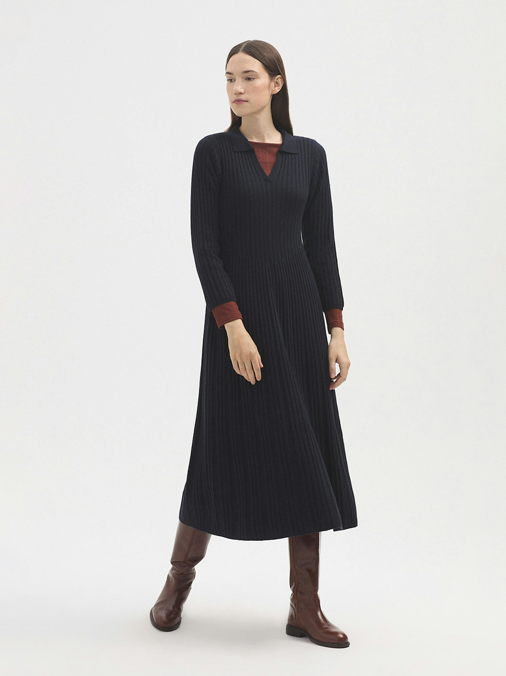 Polo collar pleated dress