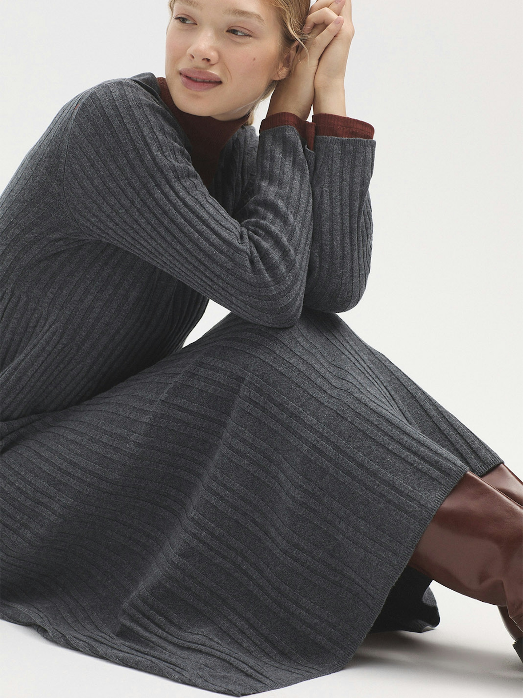 Polo collar pleated dress