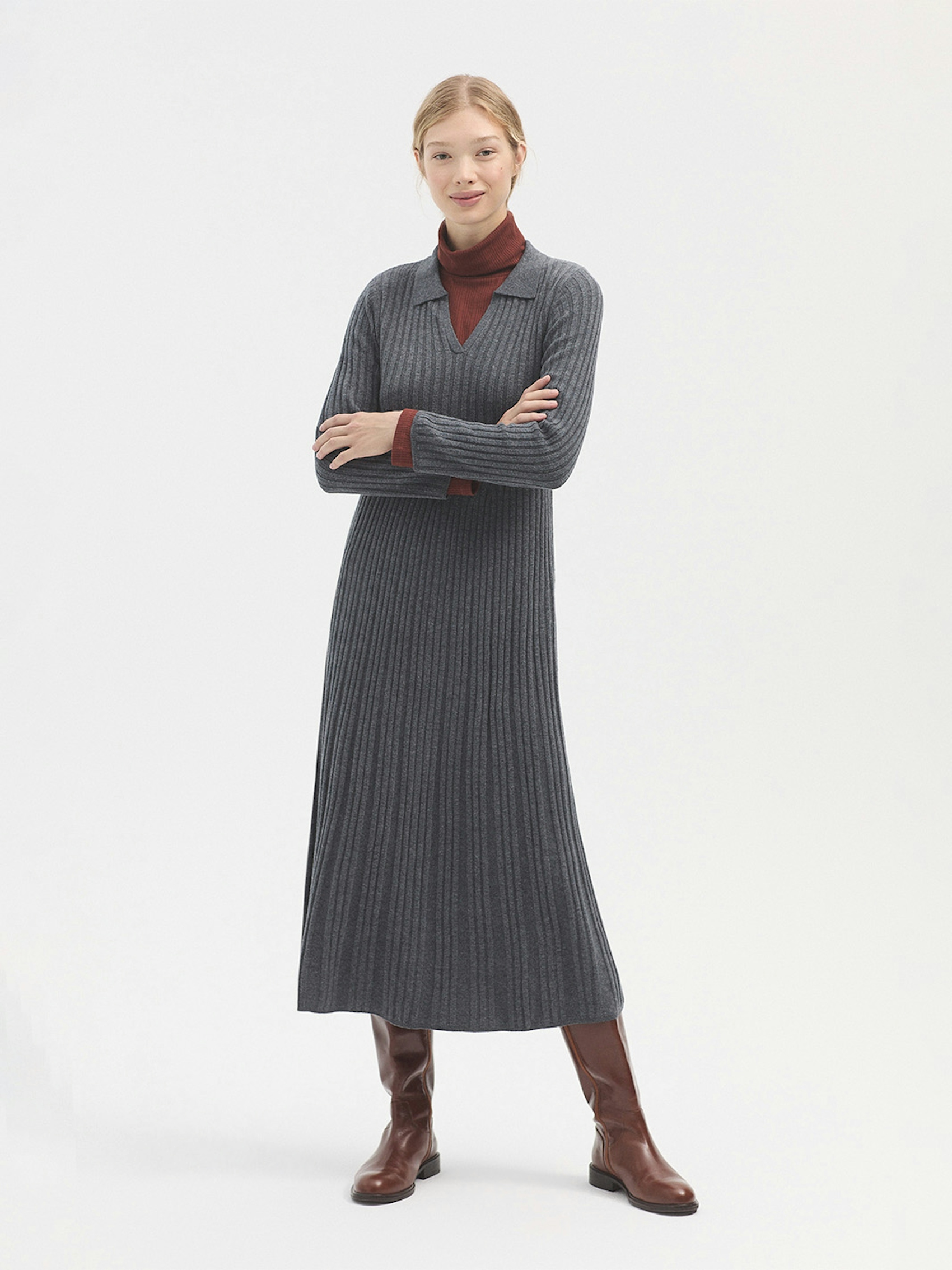 Polo collar pleated dress