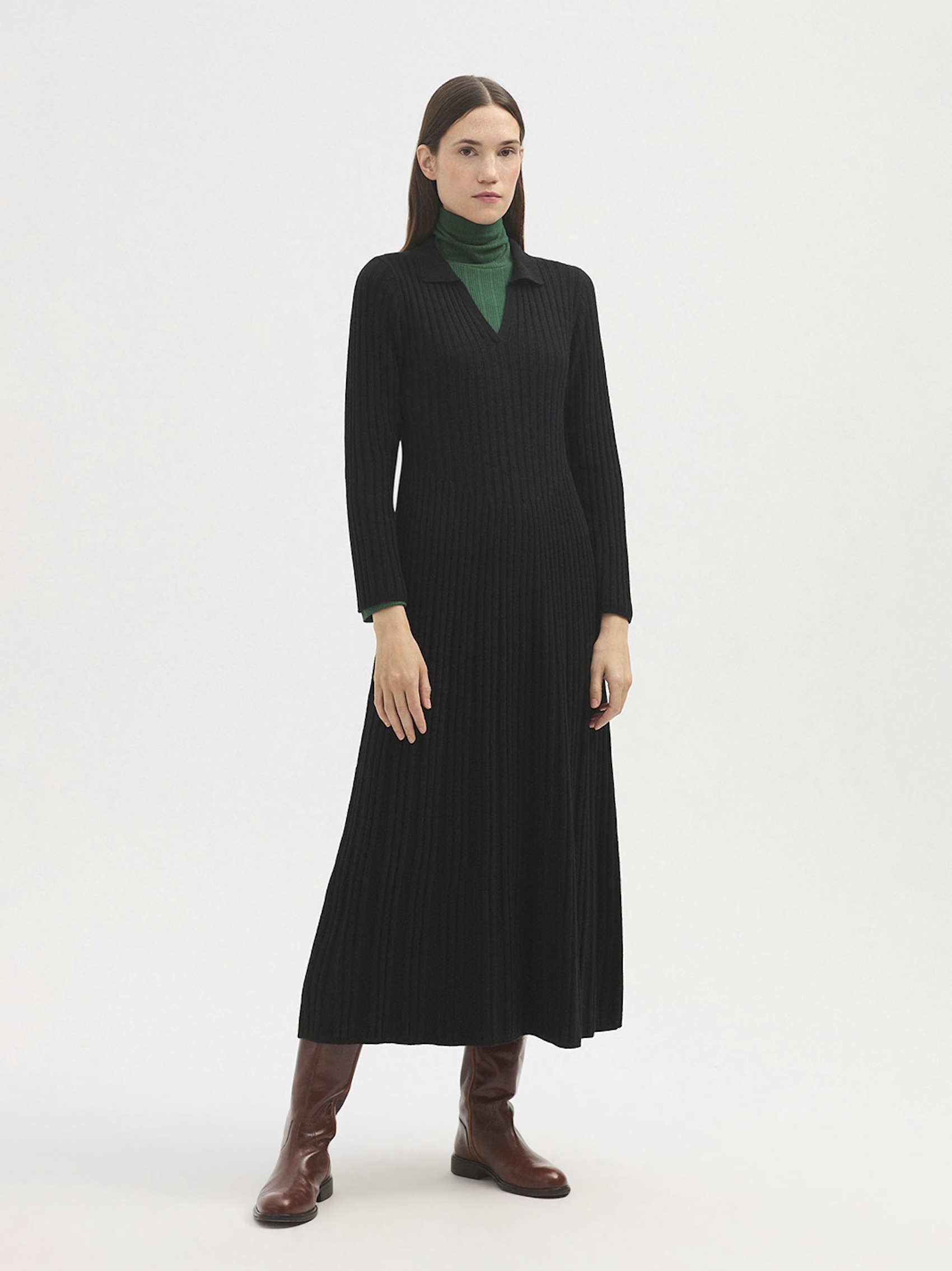 Polo collar pleated dress