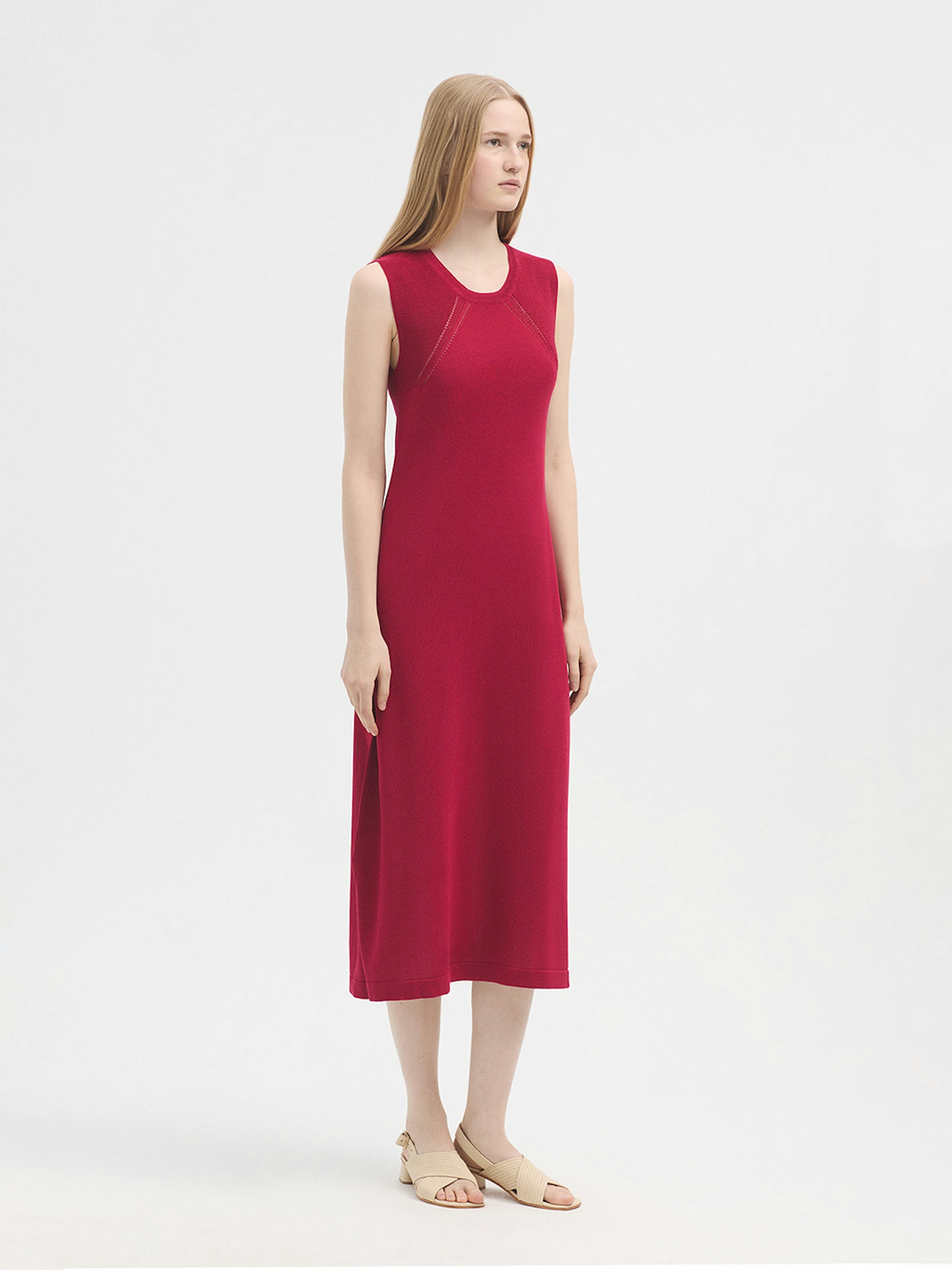 Sleeveless dress