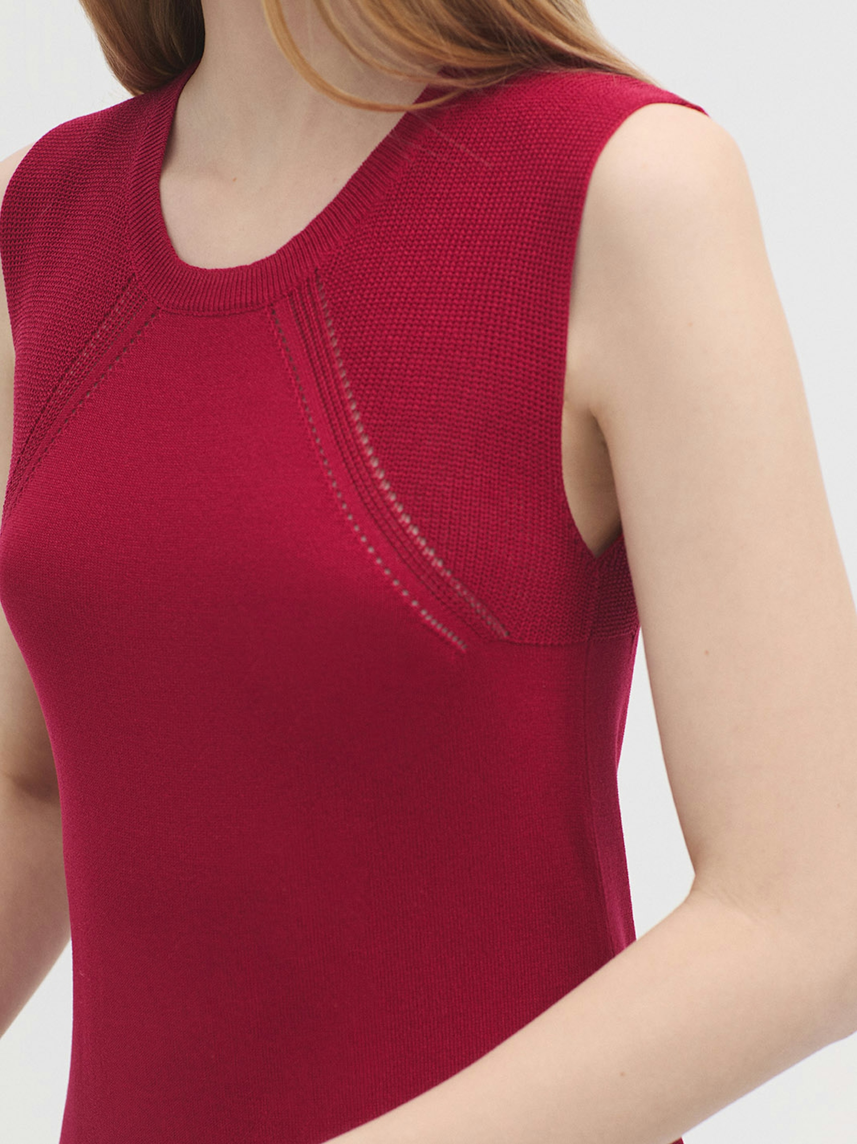 Sleeveless dress