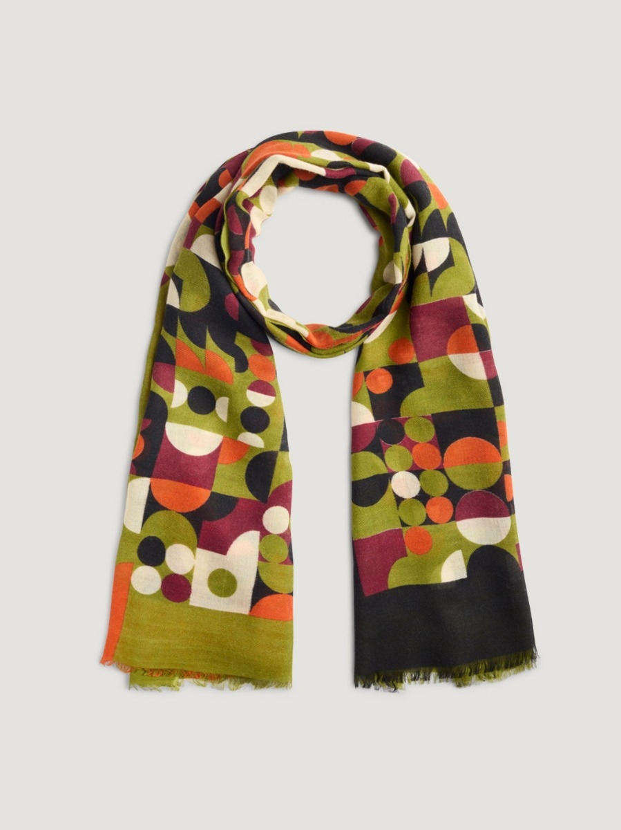 Polka dots scarf